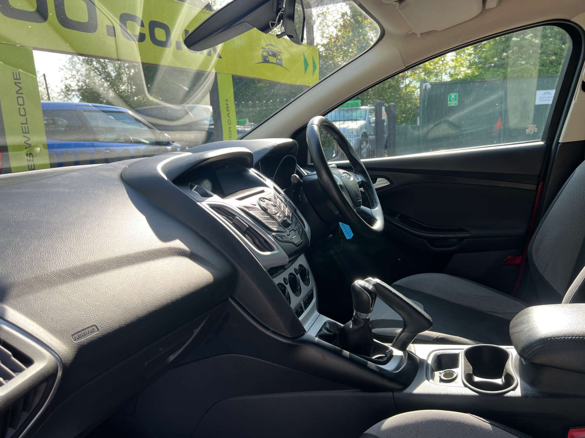 FORD FOCUS 1.0 Focus Zetec Navigator T 5dr #14