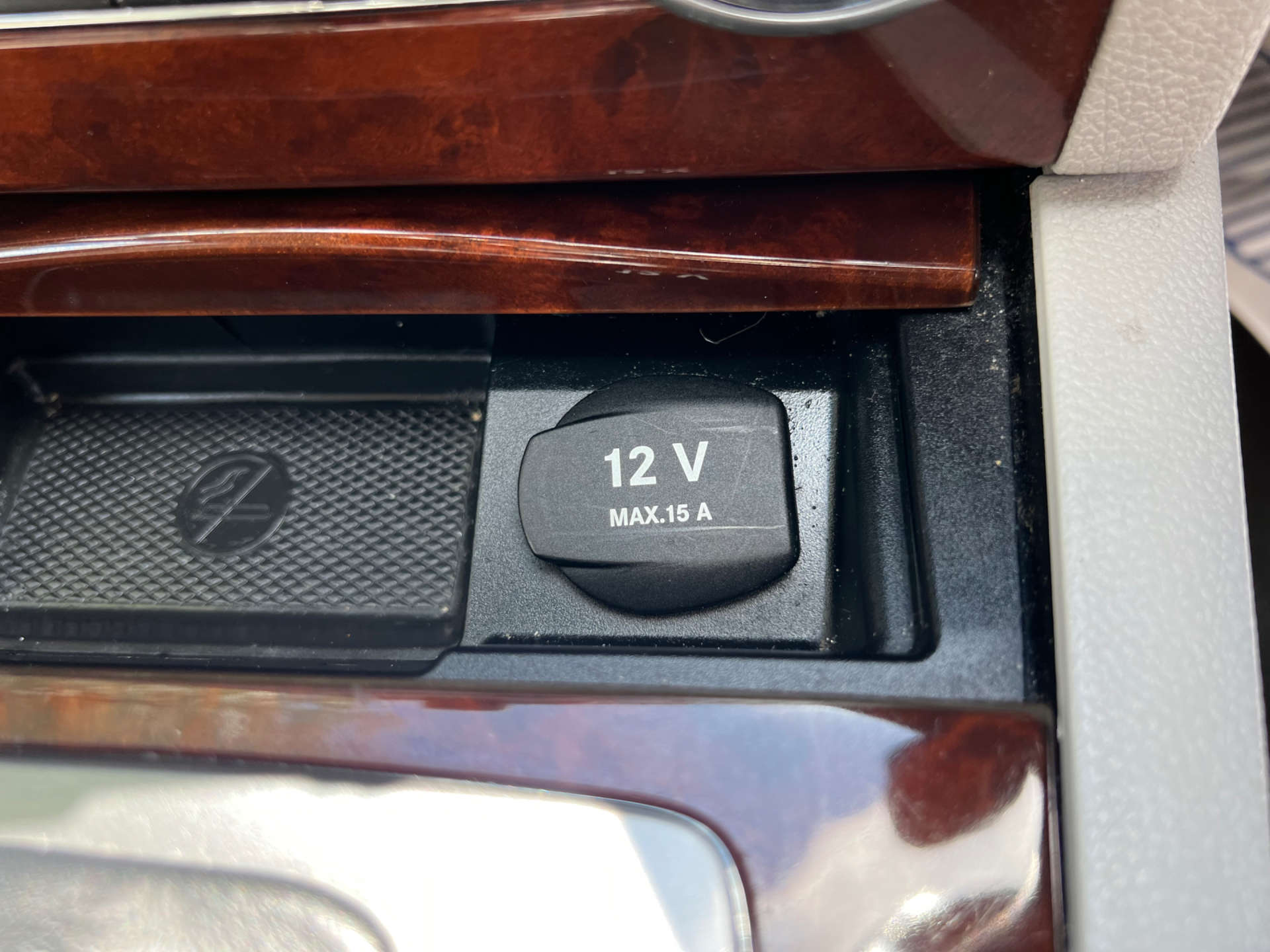 MERCEDES-BENZ C-CLASS 2.1 C220 BlueEfficiency Elegance CDi Auto 5dr #18