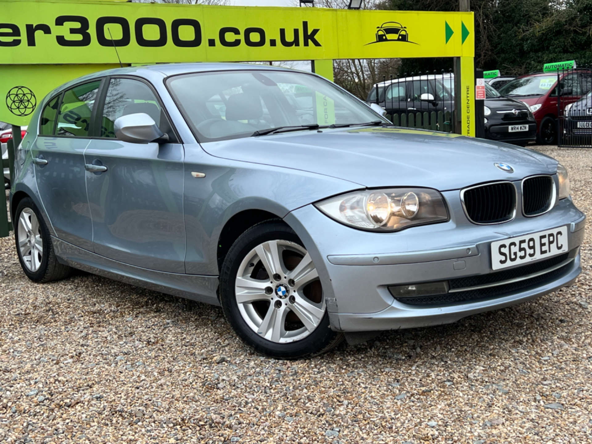 BMW 1 SERIES 2.0 118D SE 5dr #3