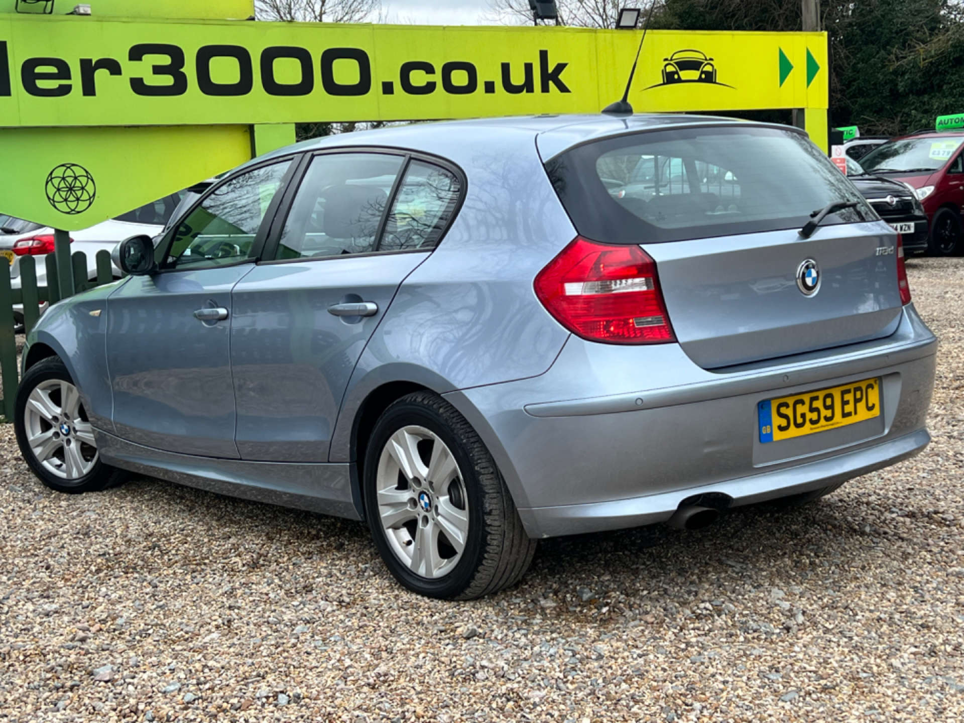 BMW 1 SERIES 2.0 118D SE 5dr #6