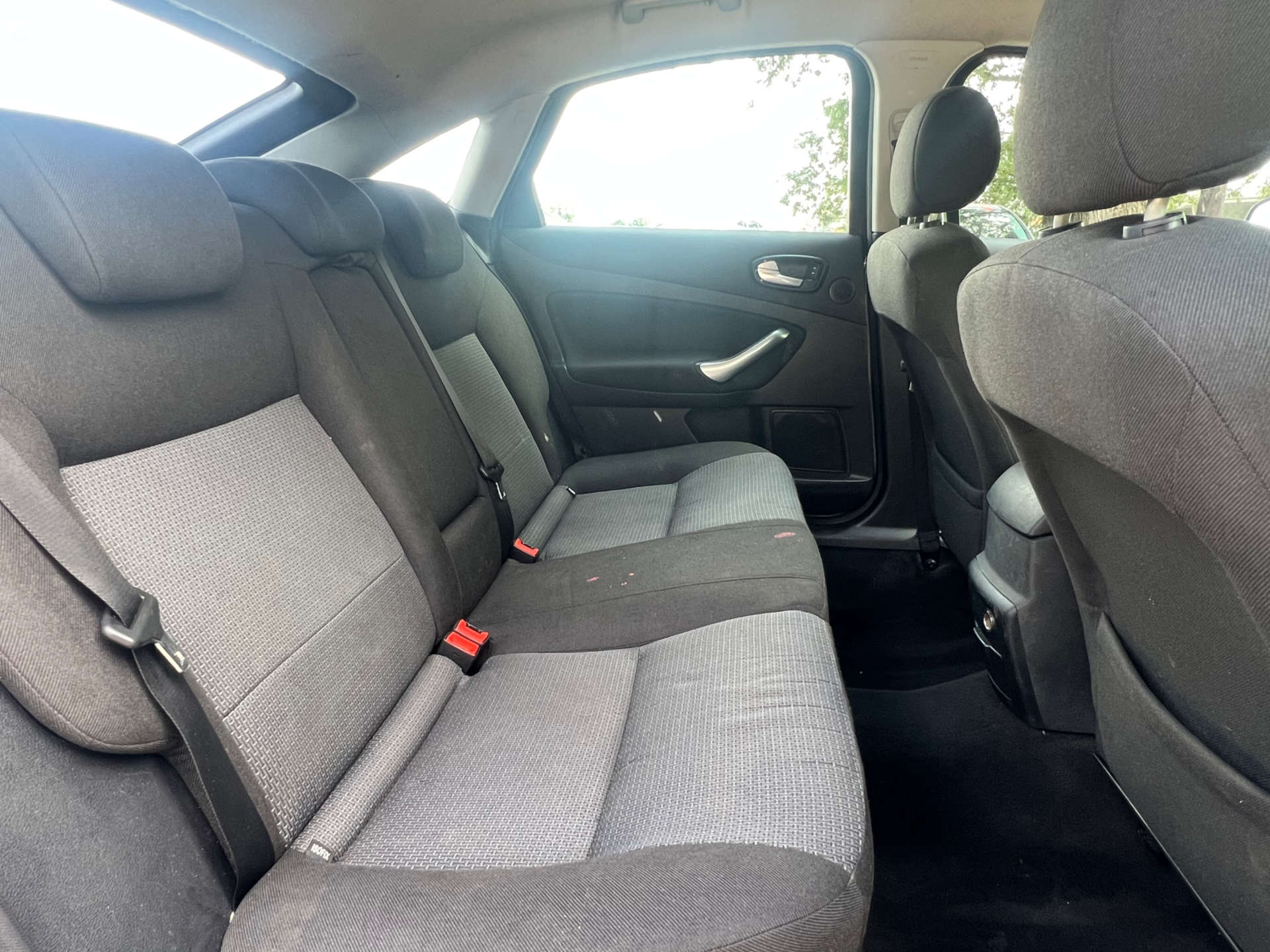 FORD MONDEO 2.0 Mondeo Zetec 5dr #11