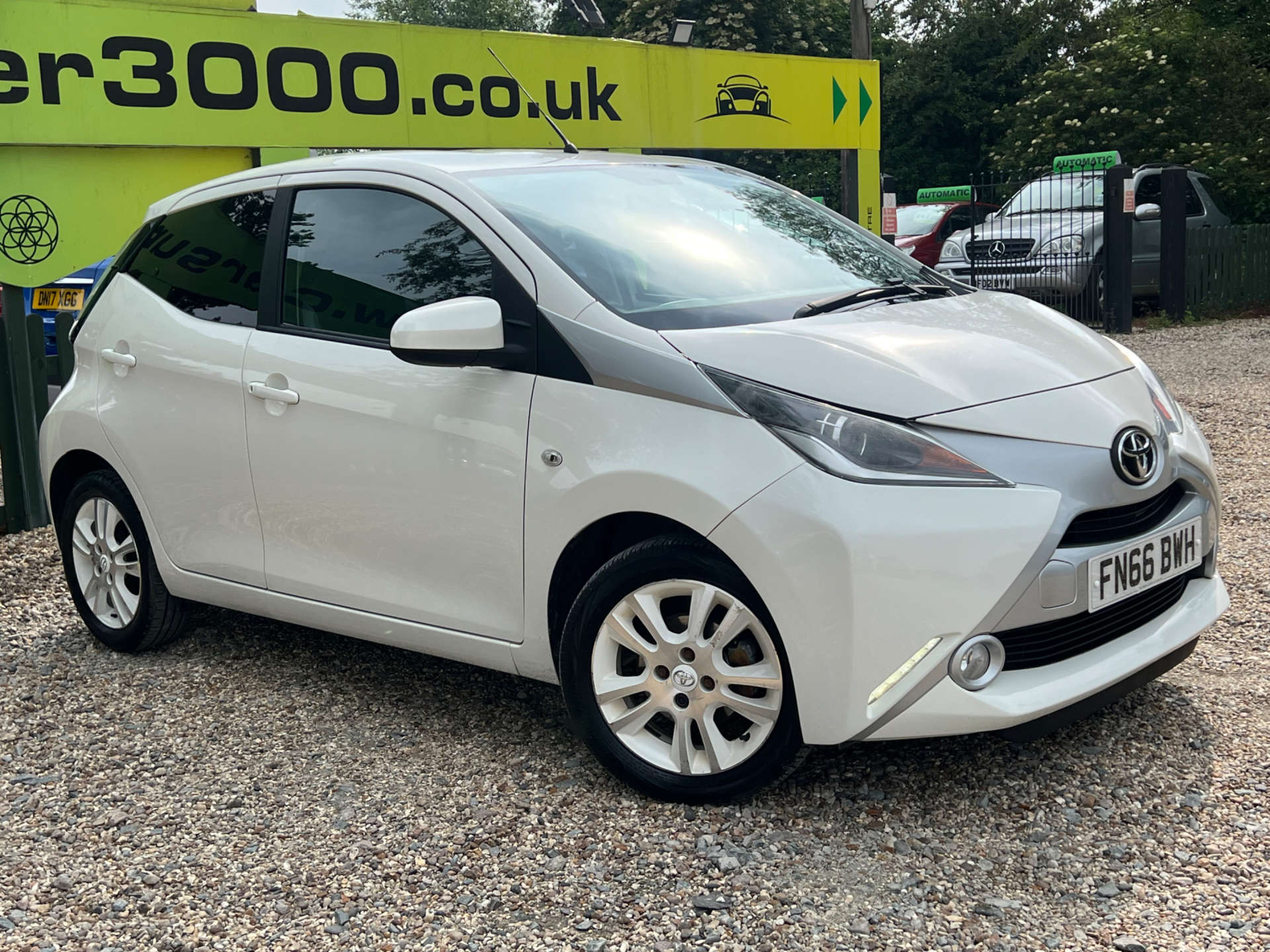 TOYOTA AYGO 1.0 Aygo X-Pure VVT-i 5dr #3