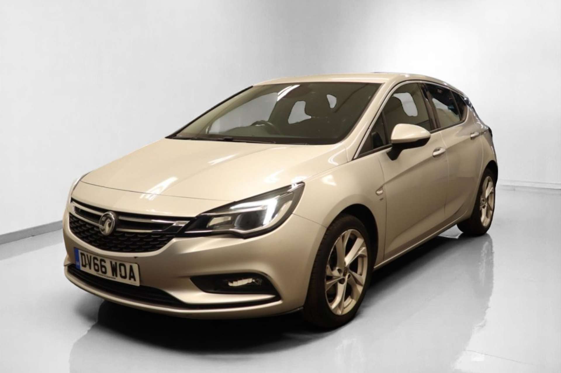 VAUXHALL ASTRA 1.4 Astra SRI 5dr #7