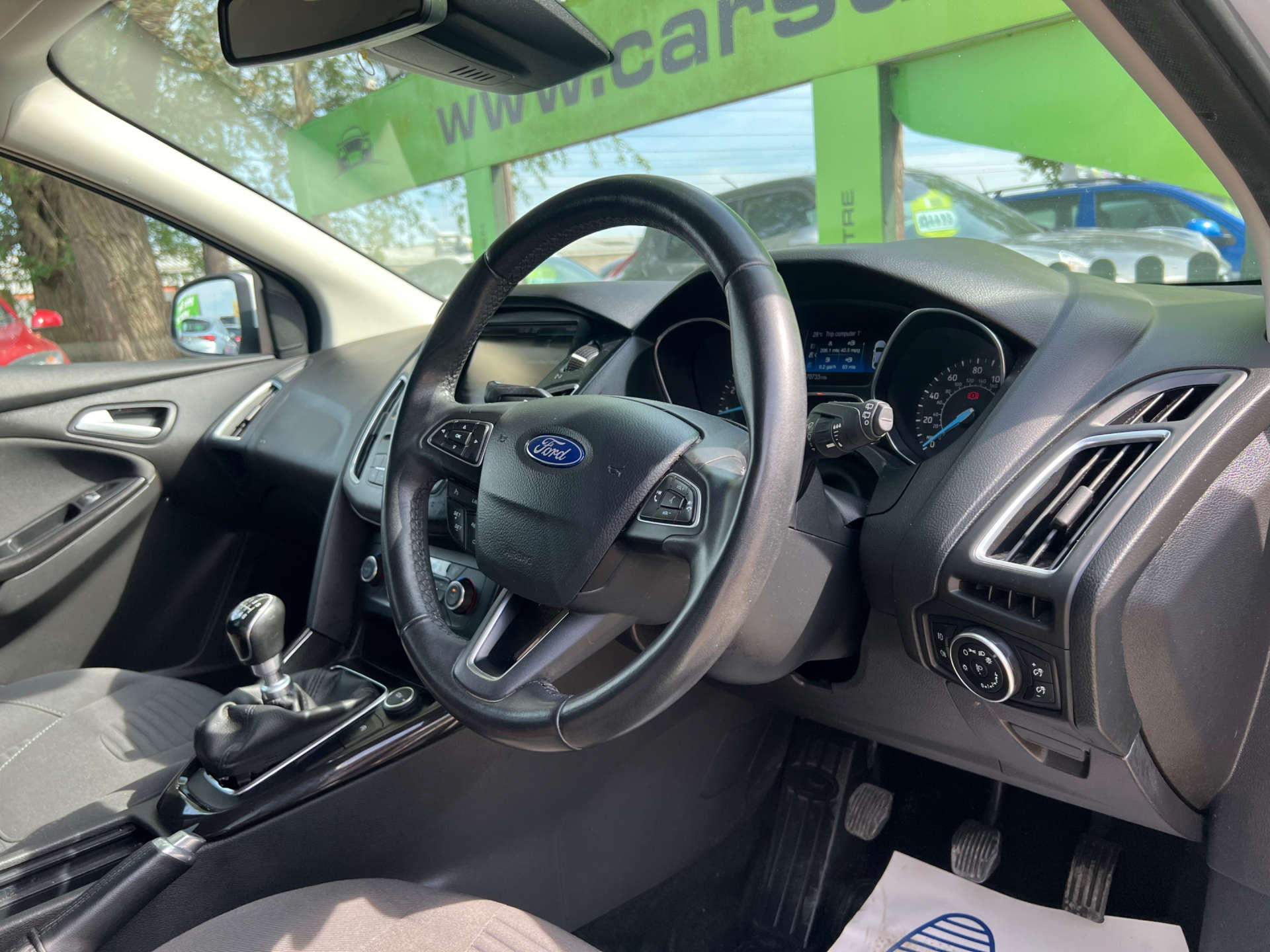 FORD FOCUS 1.0 Focus Titanium 5dr #1