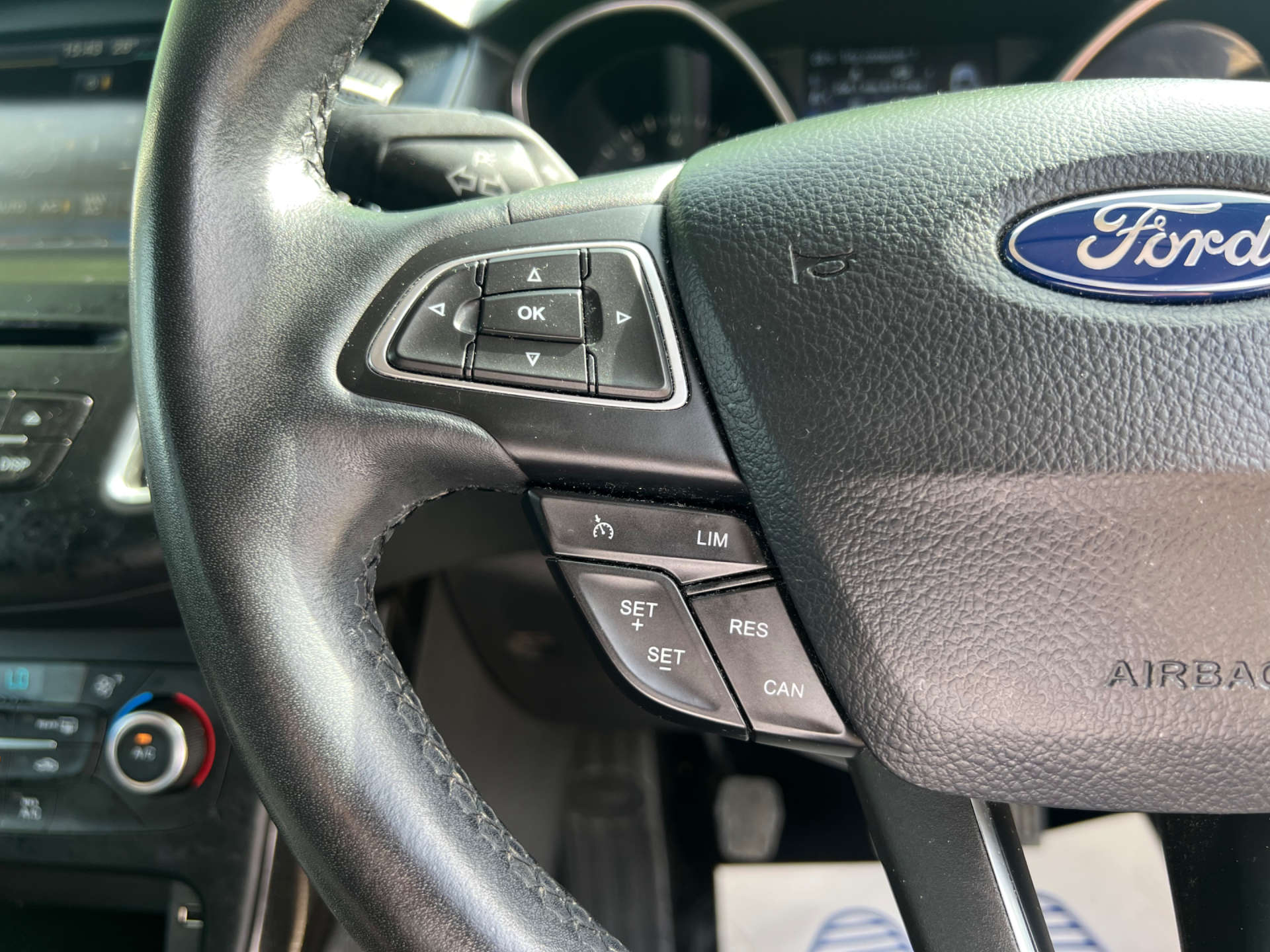 FORD FOCUS 1.0 Focus Titanium 5dr #23