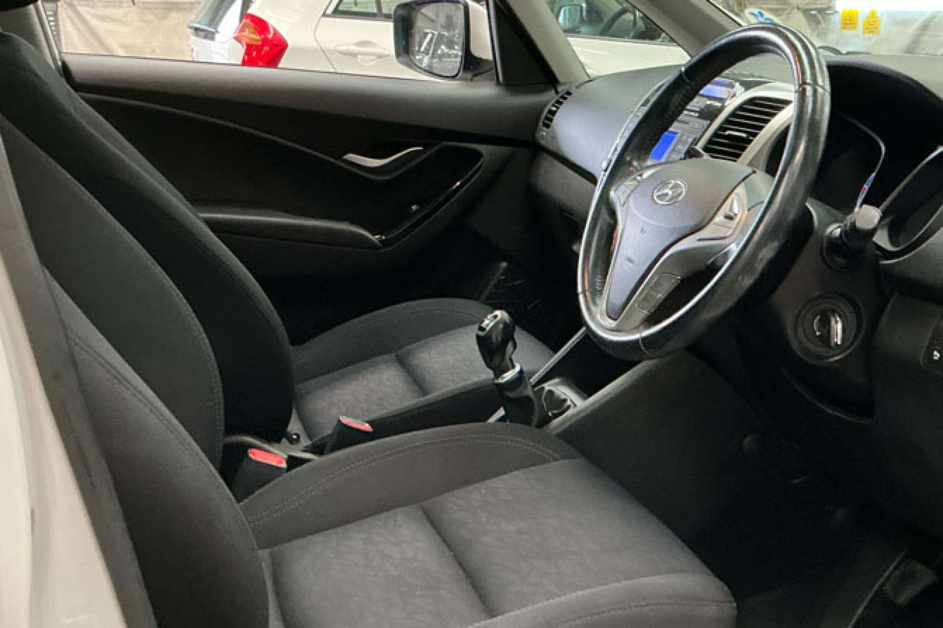 HYUNDAI IX20 1.6 ix20 Premium CRDi Blue Drive 5dr #2