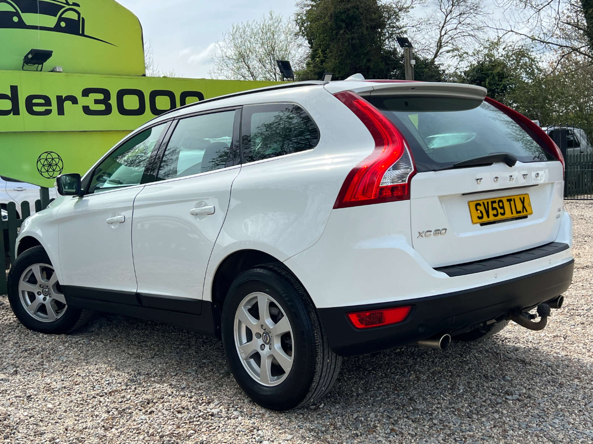 VOLVO XC60 2.4 XC60 SE Premium AWD D5 Auto 4WD 5dr #6