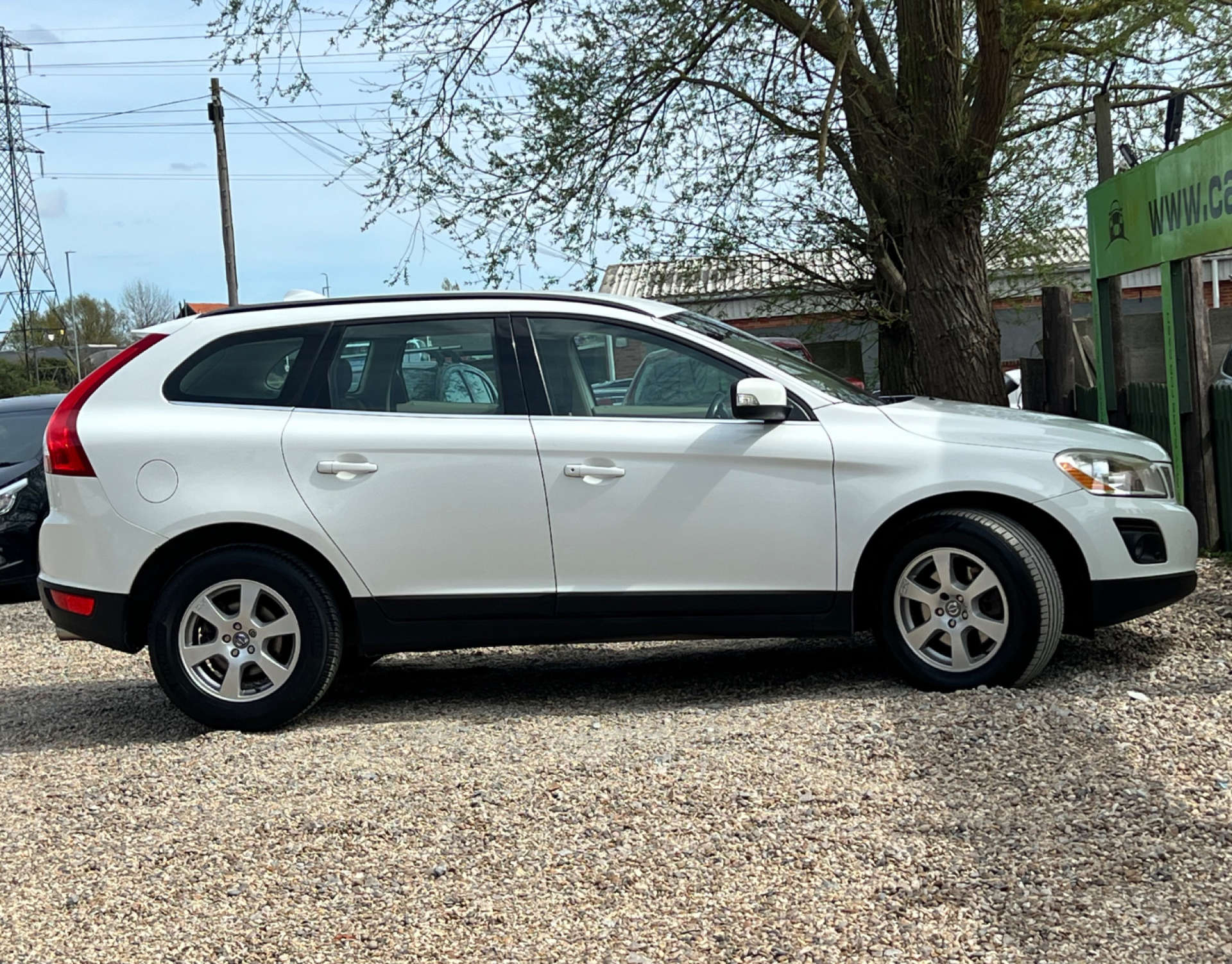 VOLVO XC60 2.4 XC60 SE Premium AWD D5 Auto 4WD 5dr #8