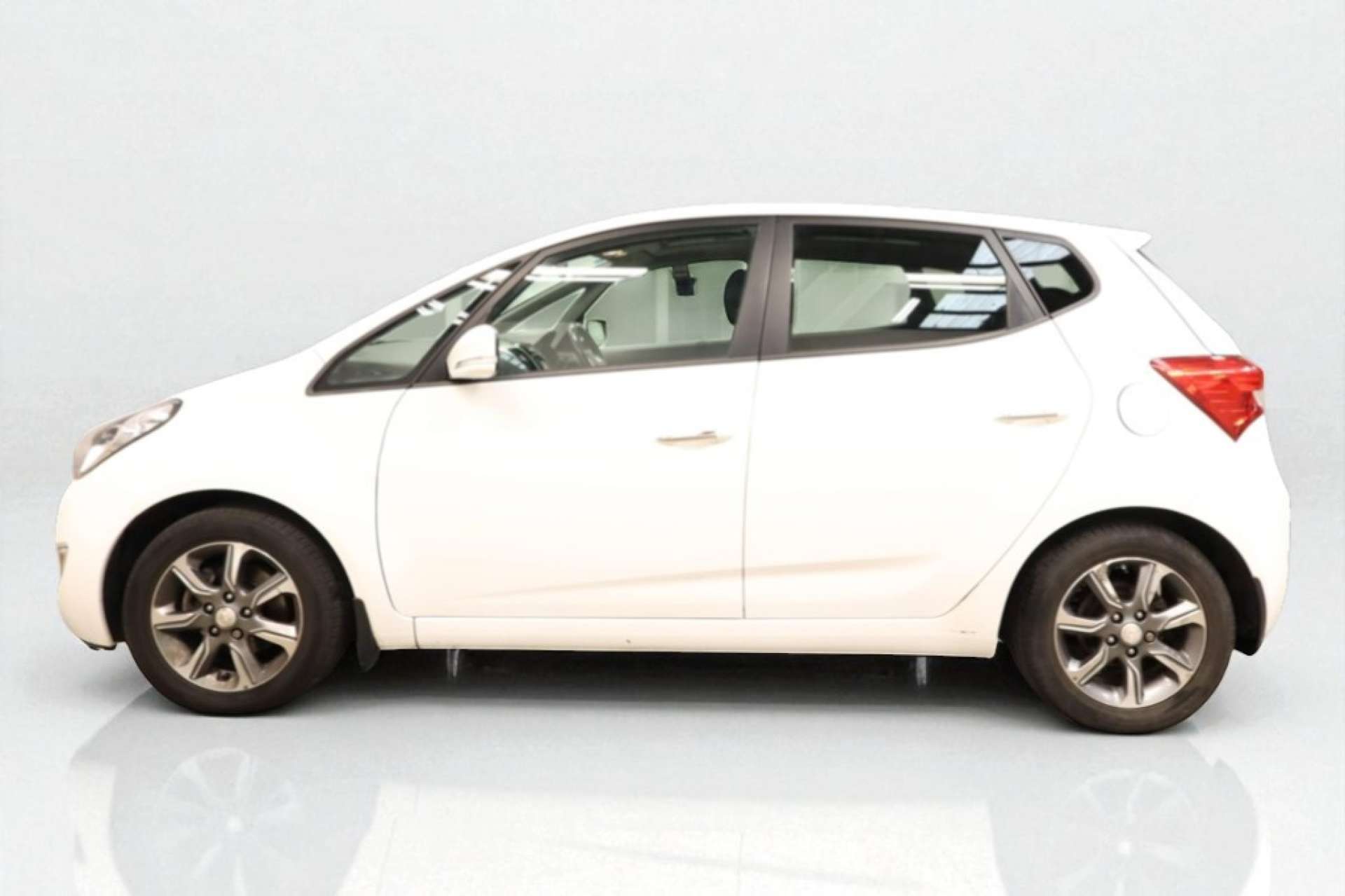 HYUNDAI IX20 1.6 ix20 Premium CRDi Blue Drive 5dr #11