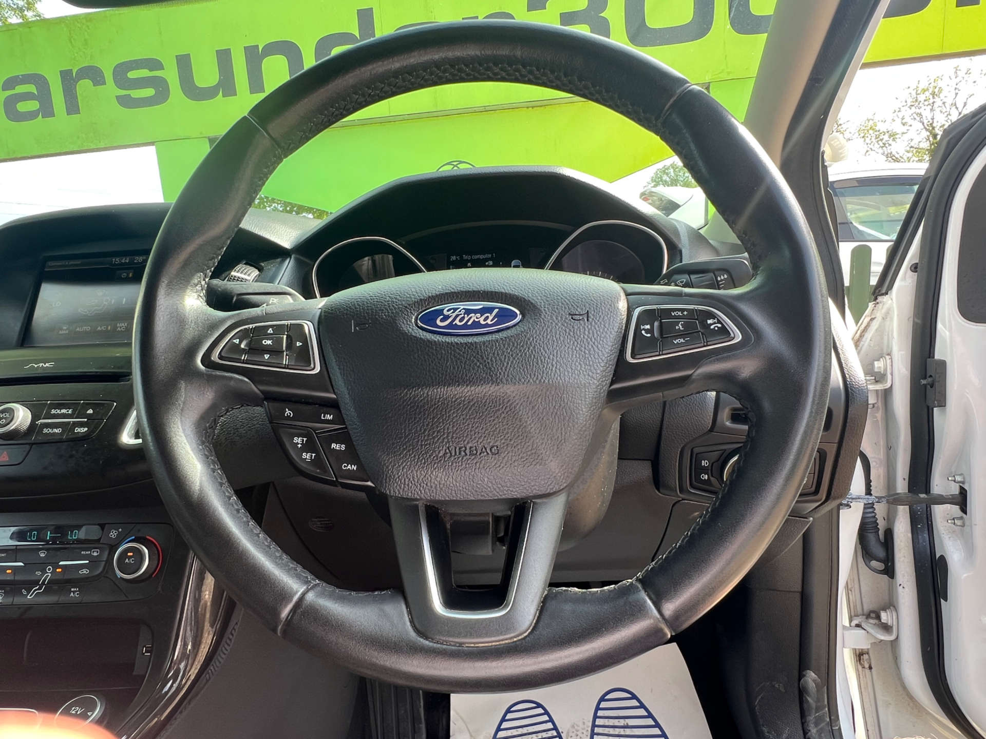 FORD FOCUS 1.0 Focus Titanium 5dr #30