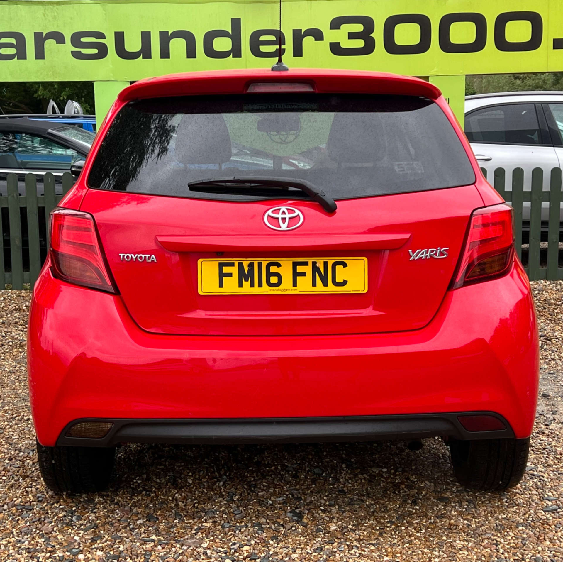 TOYOTA YARIS 1.3 Yaris Design VVT-i 5dr #7
