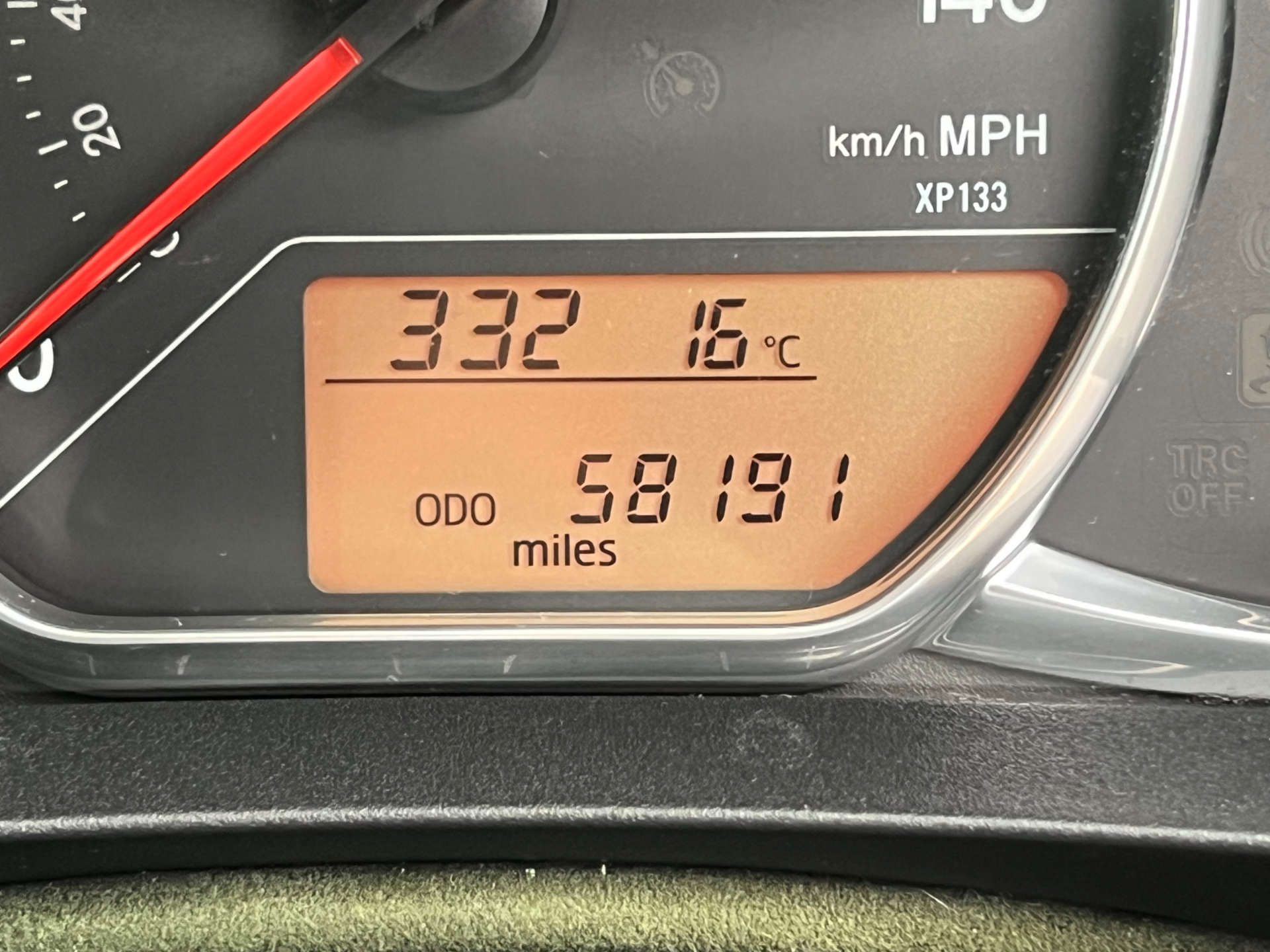 TOYOTA YARIS 1.3 Yaris Design VVT-i 5dr #25
