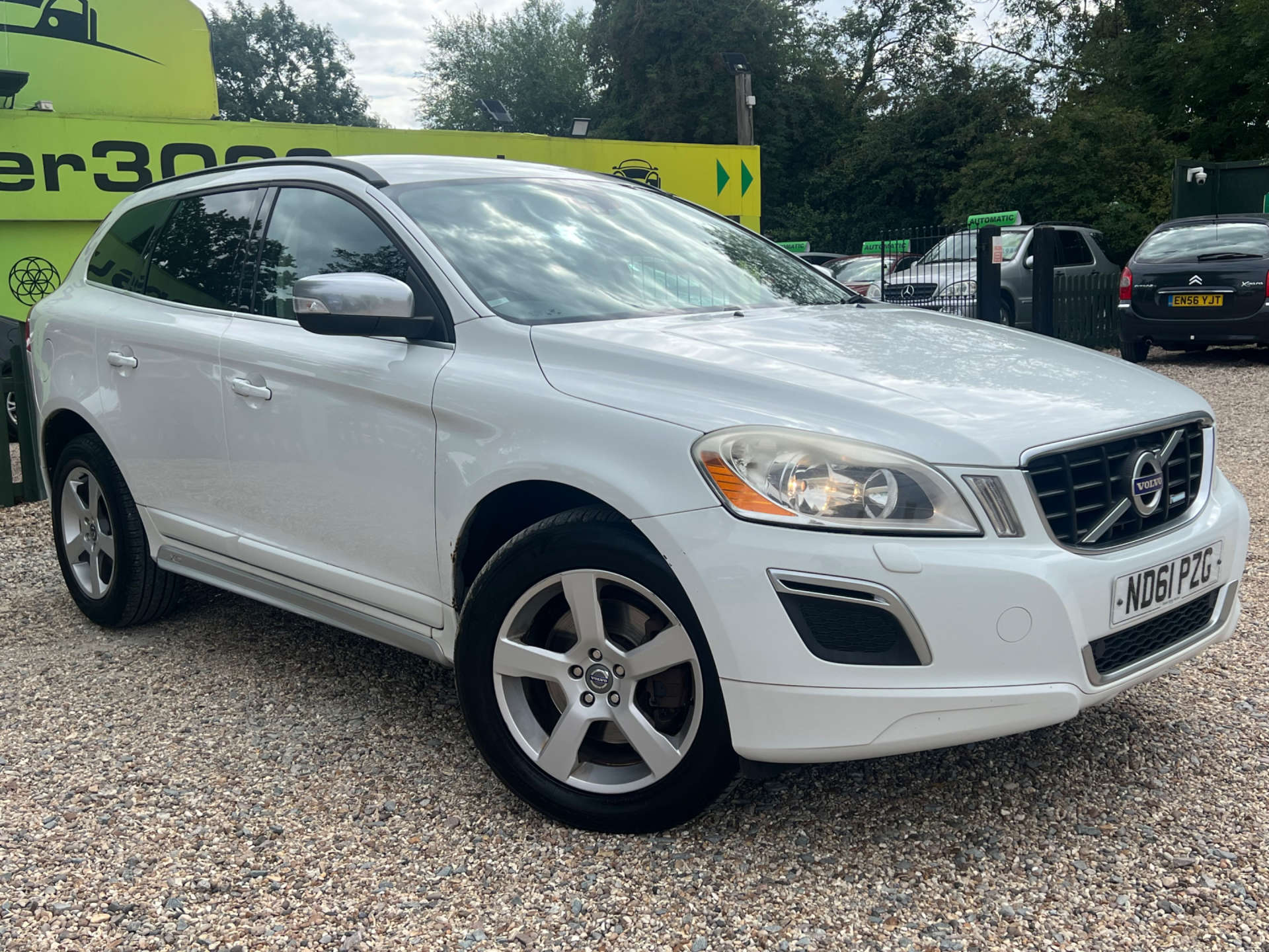 VOLVO XC60 2.4 XC60 R-Design D5 AWD Auto 4WD 5dr #3