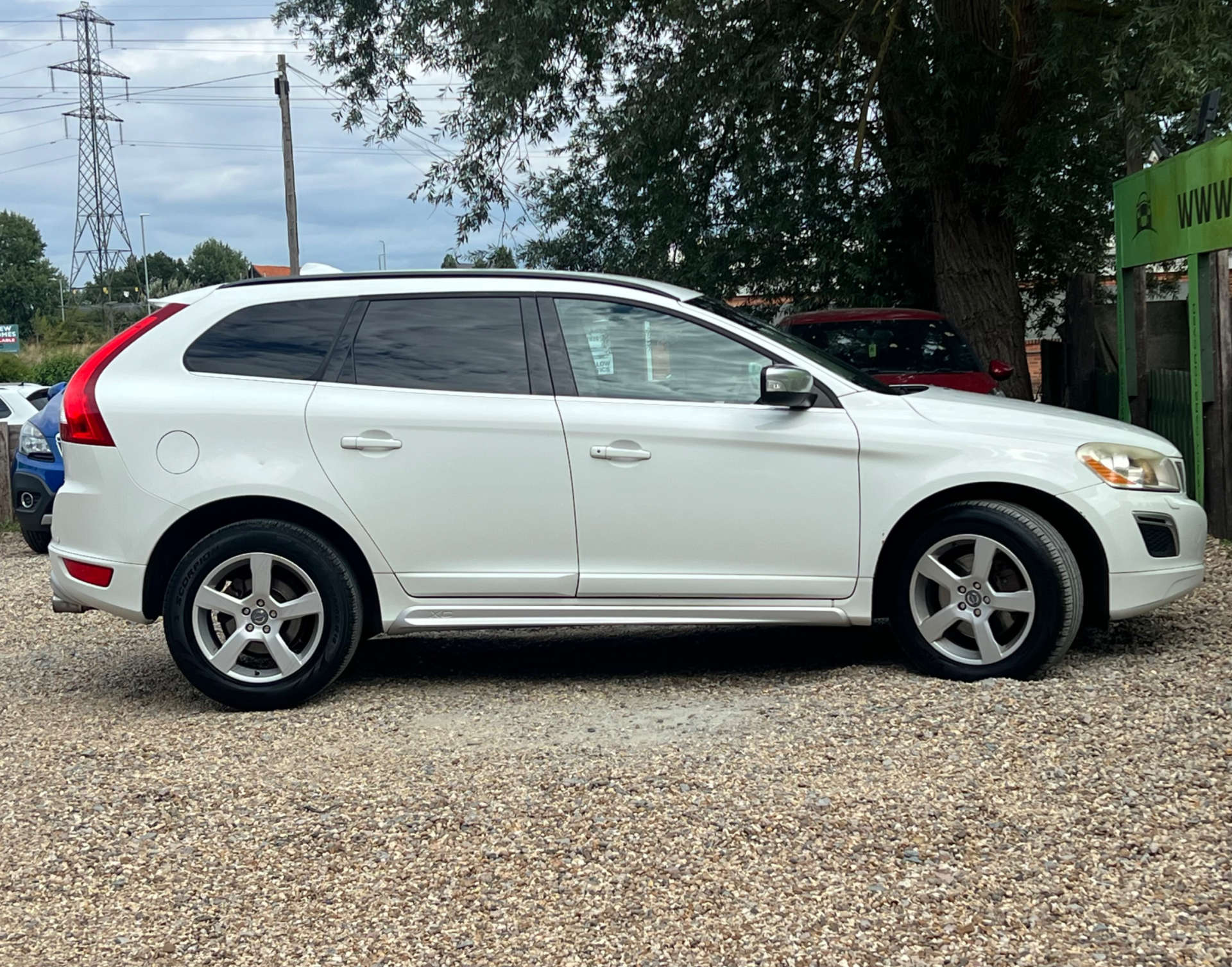 VOLVO XC60 2.4 XC60 R-Design D5 AWD Auto 4WD 5dr #7