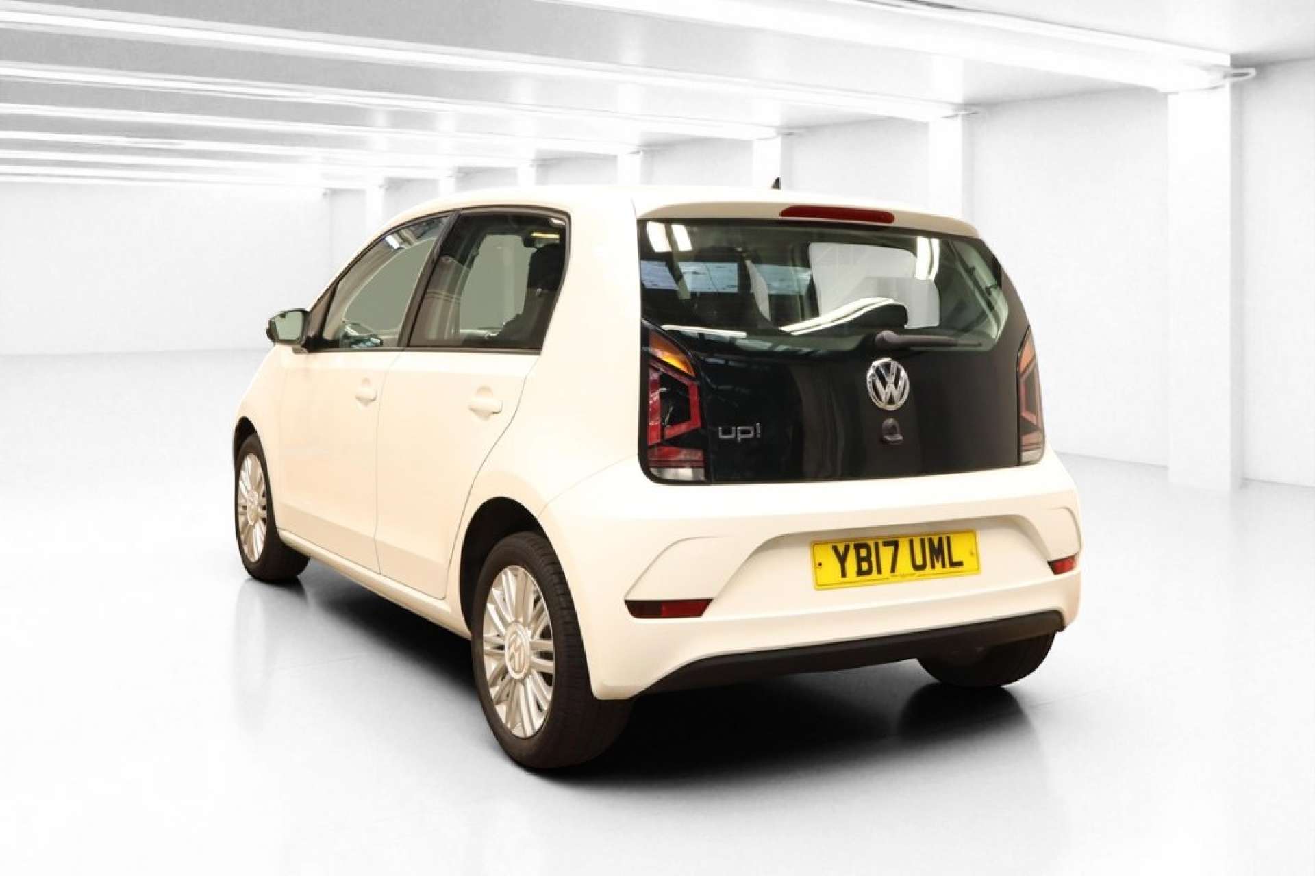 VOLKSWAGEN UP! 1.0 Move Up 5dr #8