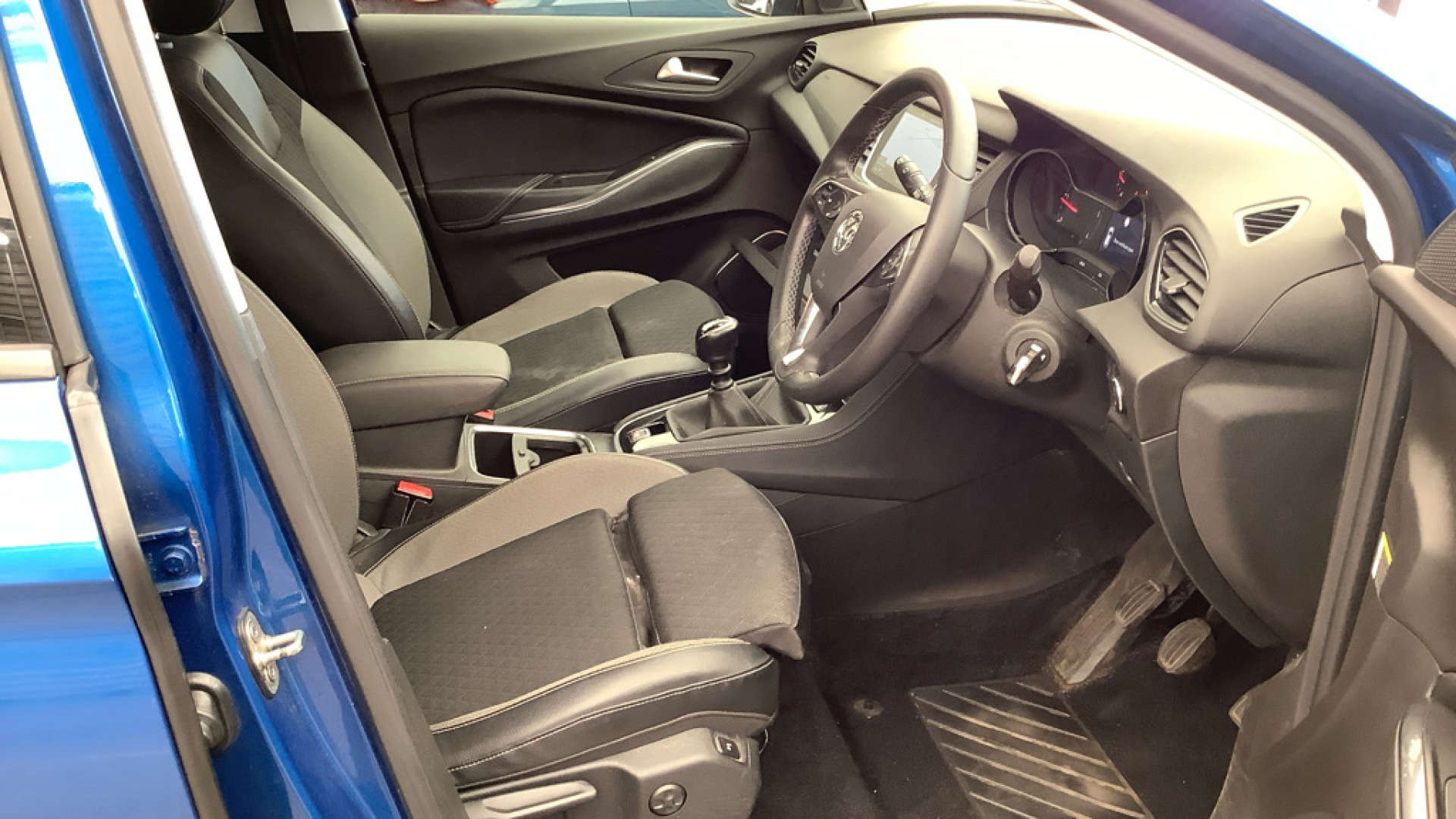 VAUXHALL GRANDLAND X 1.5 Grandland X Tech Line Nav TD S/S 5dr #2