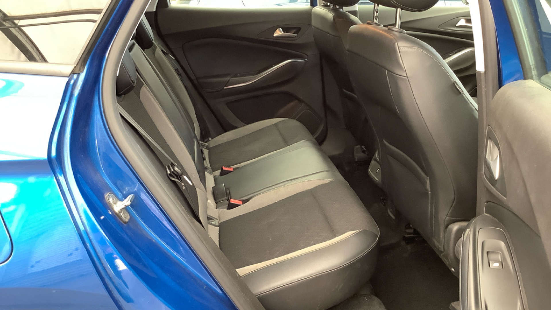 VAUXHALL GRANDLAND X 1.5 Grandland X Tech Line Nav TD S/S 5dr #3
