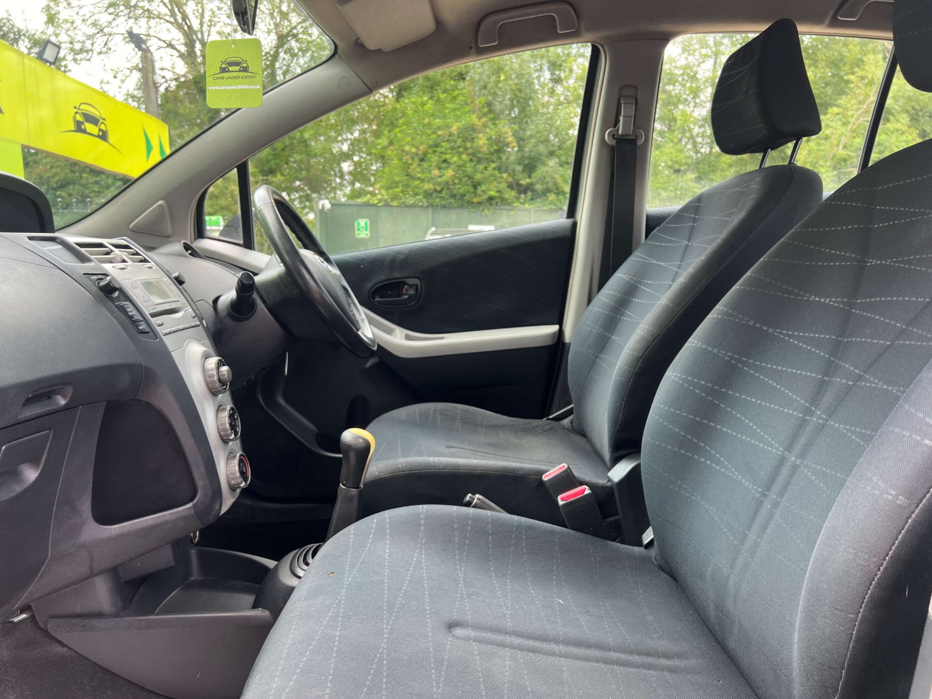 TOYOTA YARIS 1.3 Yaris Zinc 5dr #12