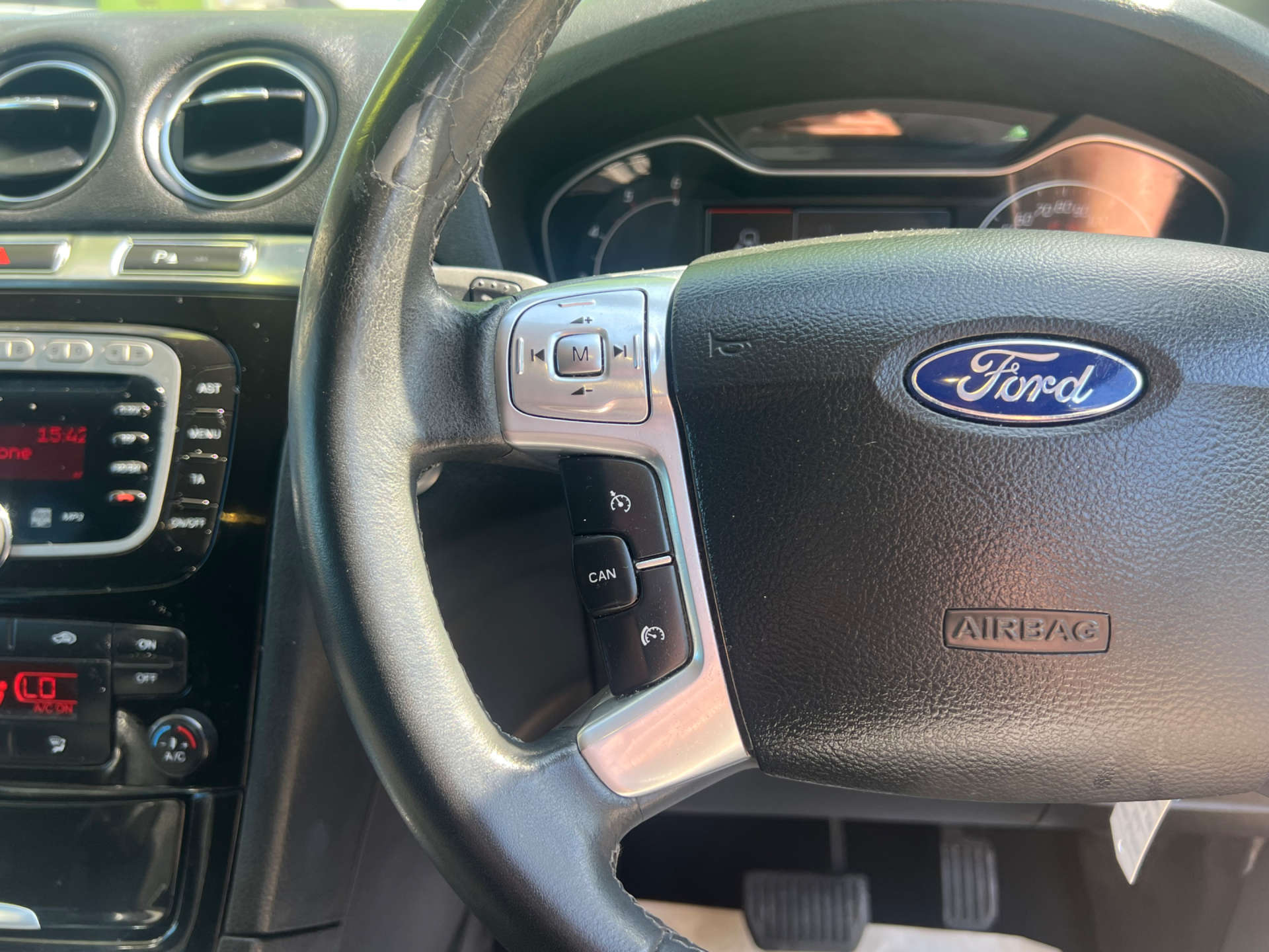 FORD S-MAX 2.0 S-Max Titanium TDCi 138 Auto 5dr #29