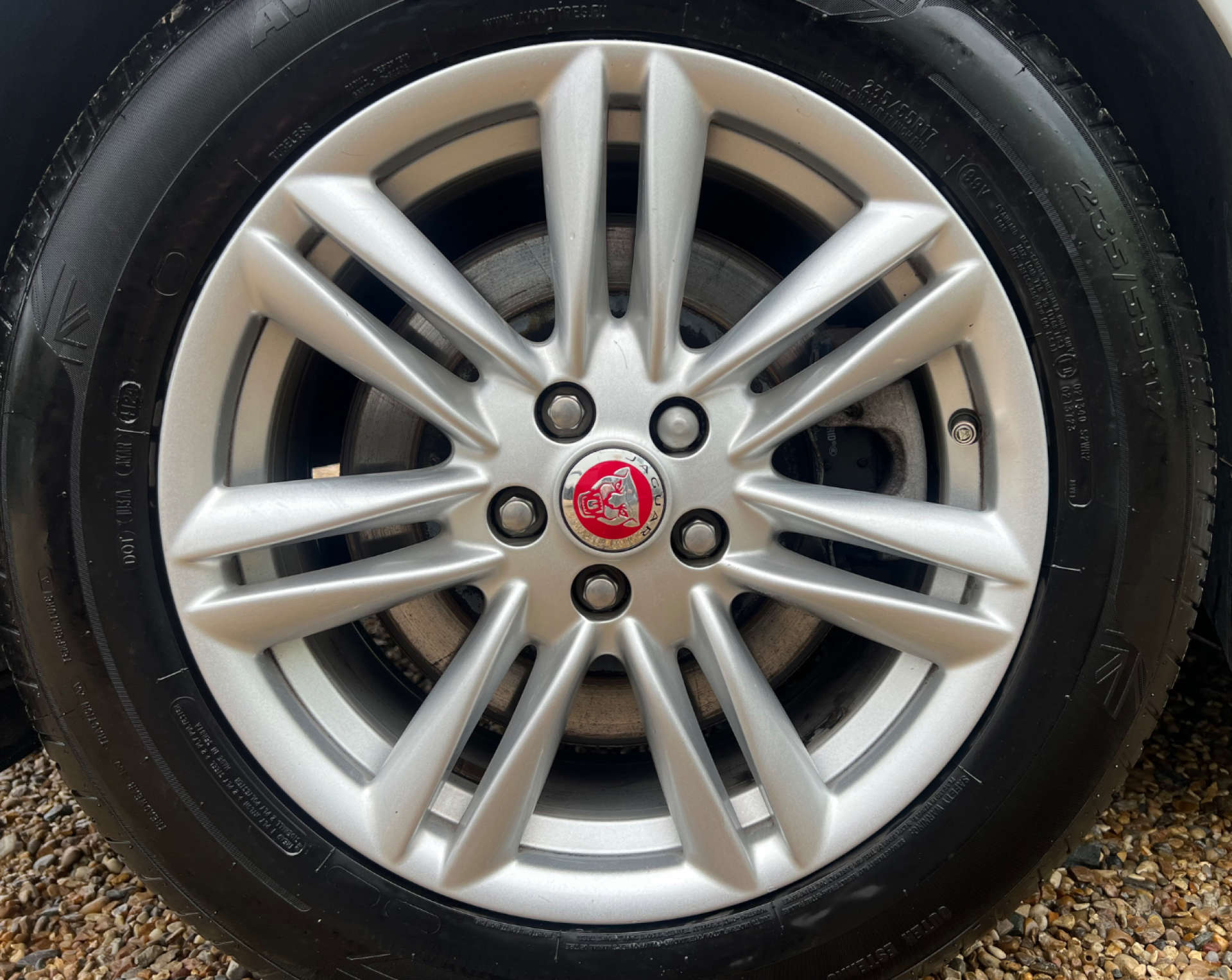 JAGUAR XF 2.2 XF R-Sport D Auto 4dr #9