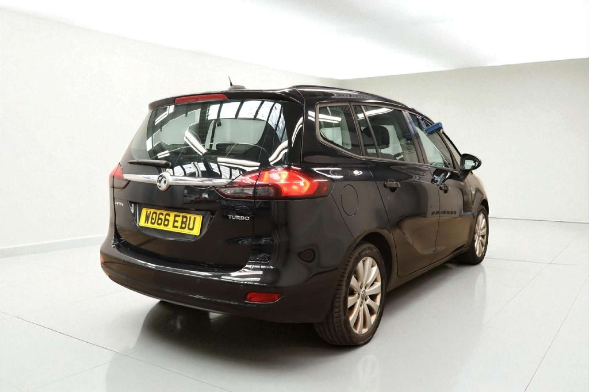 VAUXHALL ZAFIRA TOURER 1.4 Zafira Tourer Design T 5dr #9
