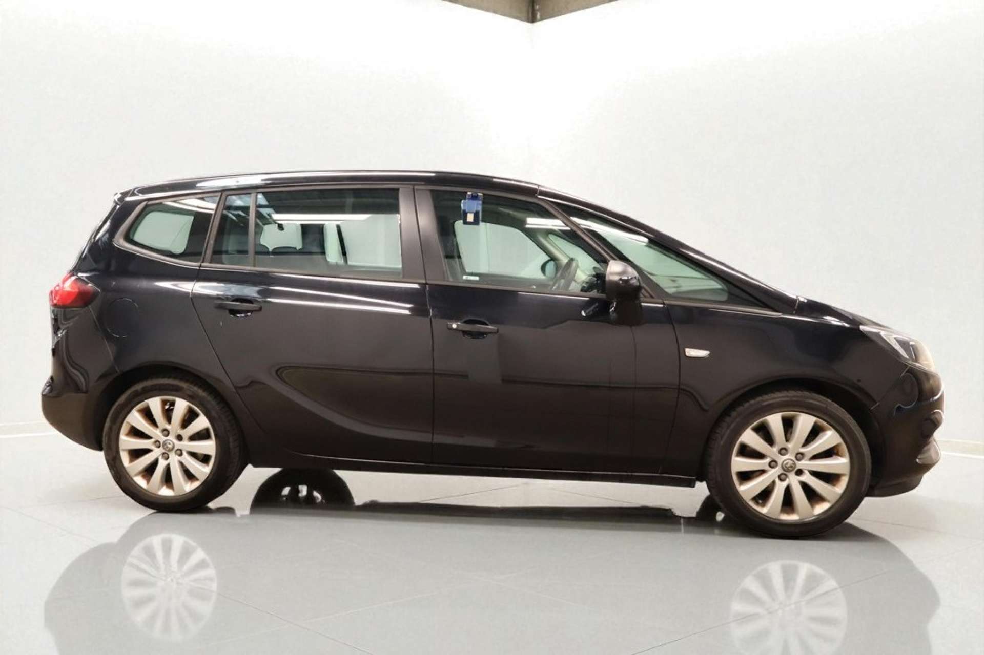 VAUXHALL ZAFIRA TOURER 1.4 Zafira Tourer Design T 5dr #10