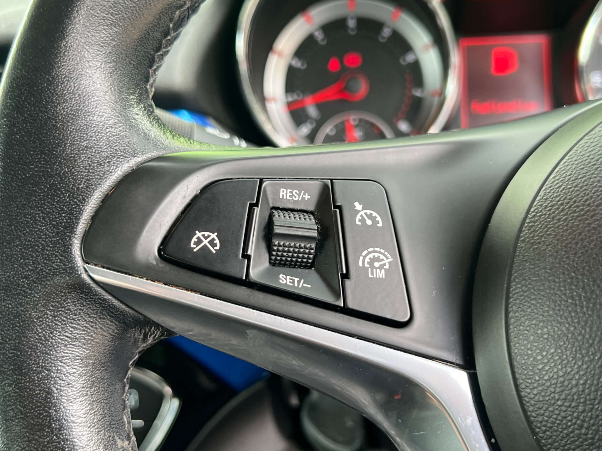 VAUXHALL ADAM 1.2 Adam Energised 3dr #23
