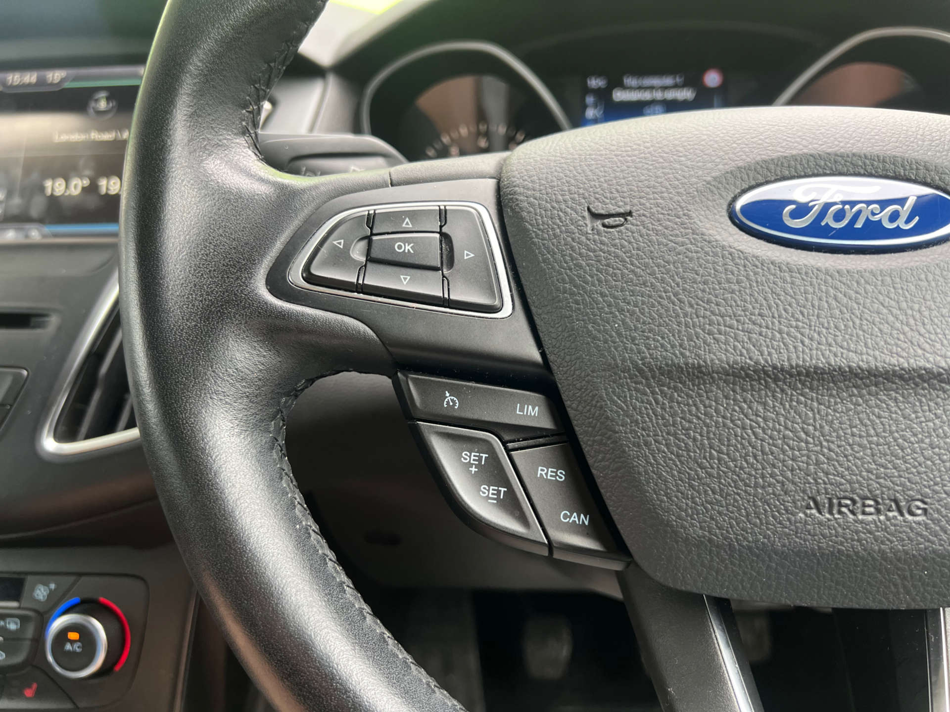 FORD FOCUS 1.5 Focus Titanium X 5dr #26