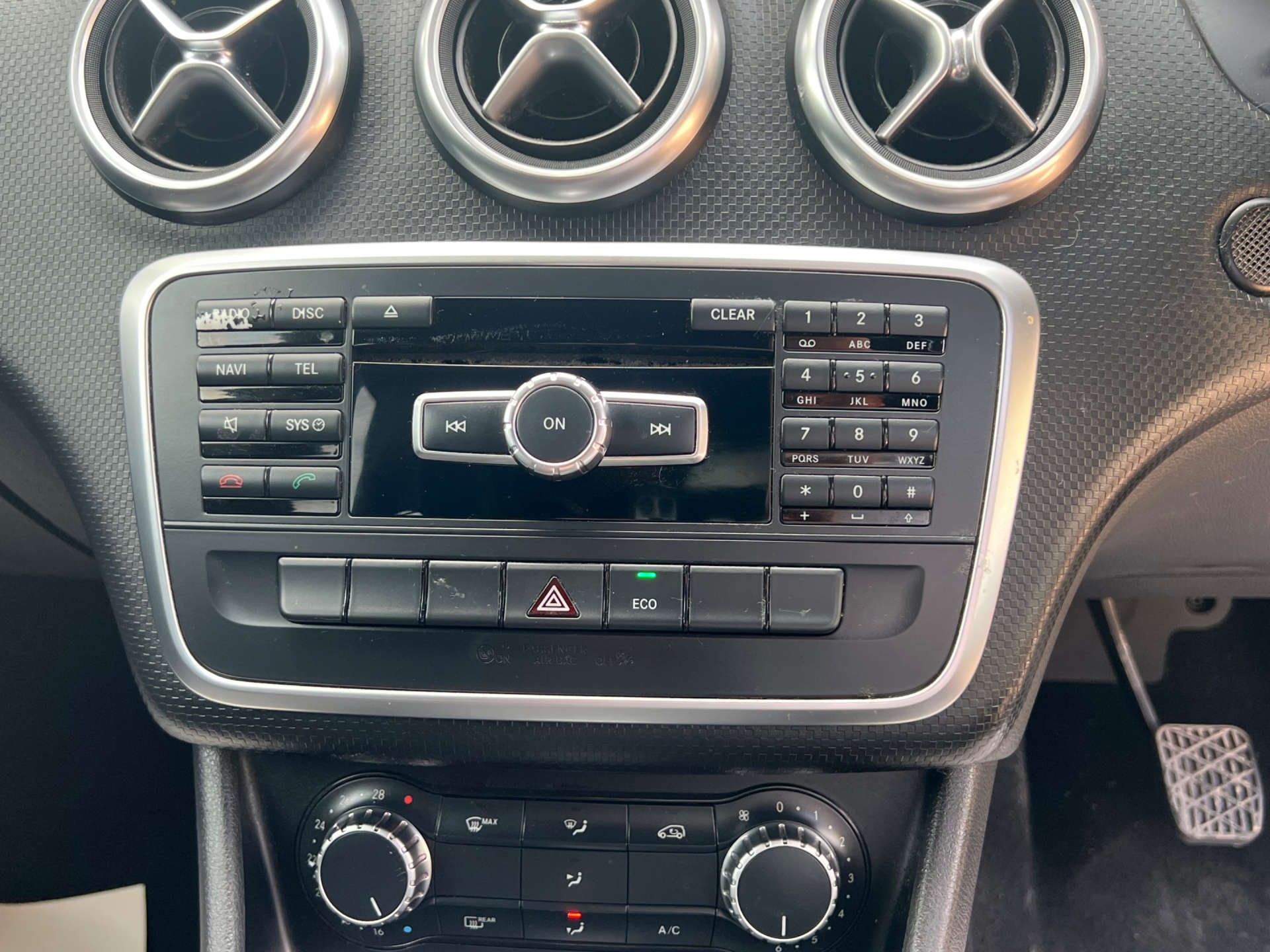 MERCEDES-BENZ A-CLASS 1.5 A180 BlueEfficiency Sport CDi 5dr #18