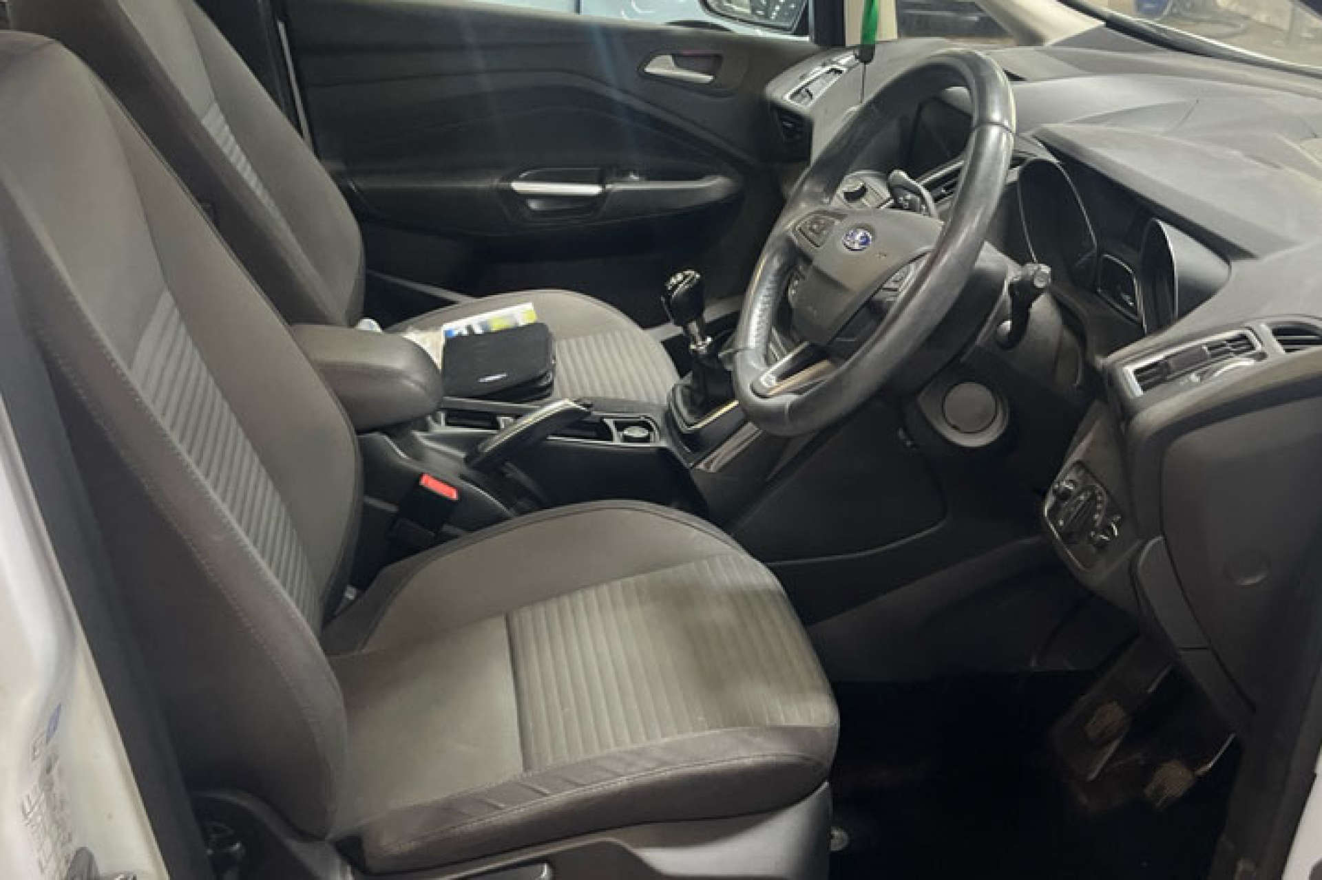 FORD C-MAX 1.0 C-Max Titanium T 5dr #2