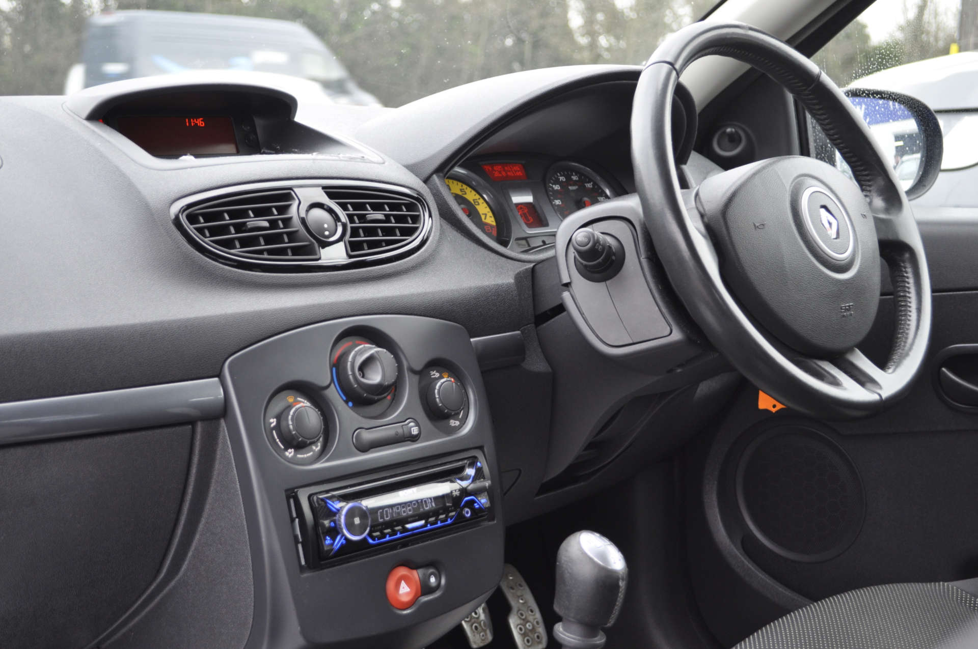 RENAULT CLIO 2.0 Clio Renault Sport Cup 3dr #12