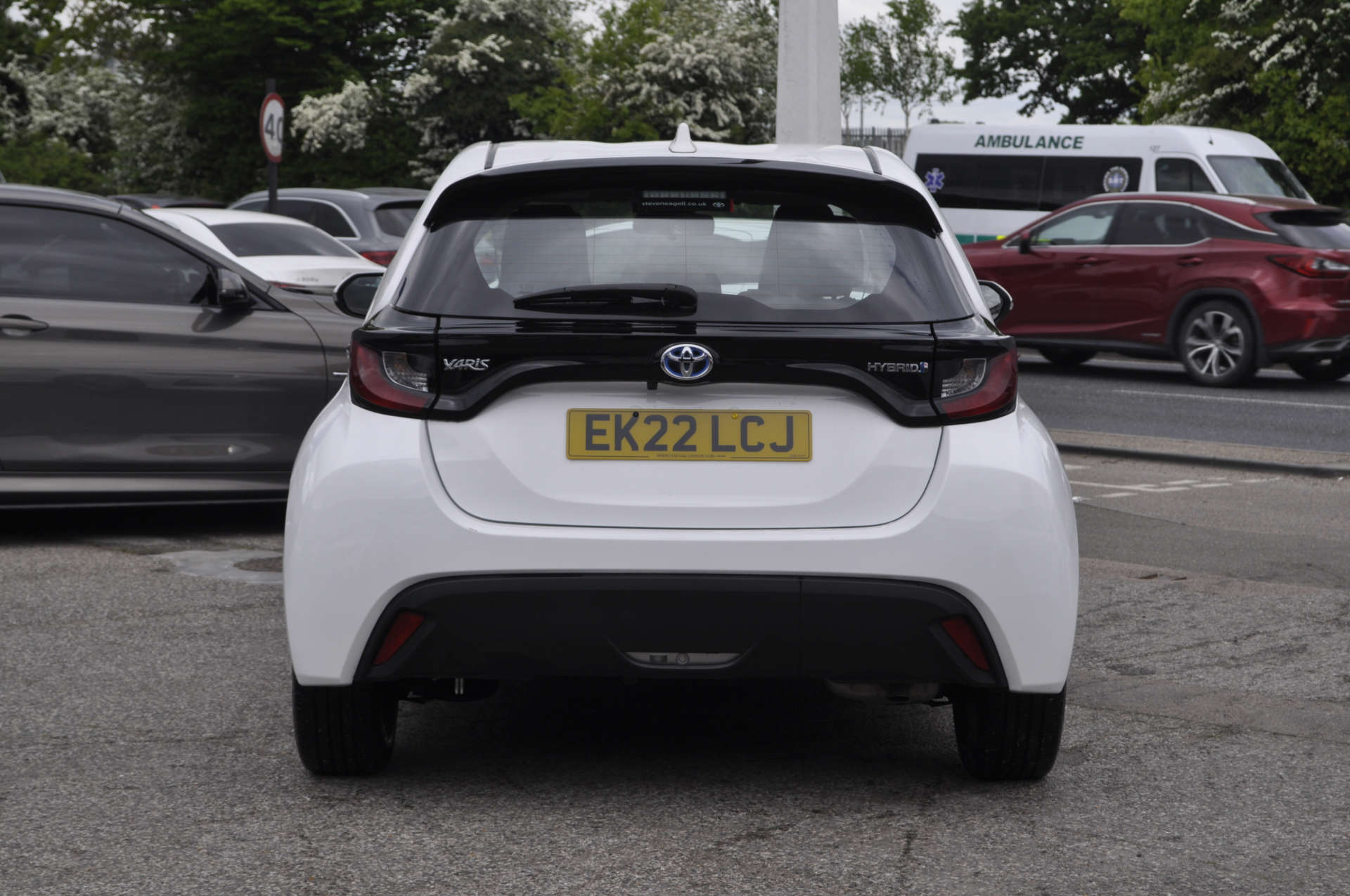 TOYOTA YARIS 1.5 Yaris Icon HEV CVT 5dr #1
