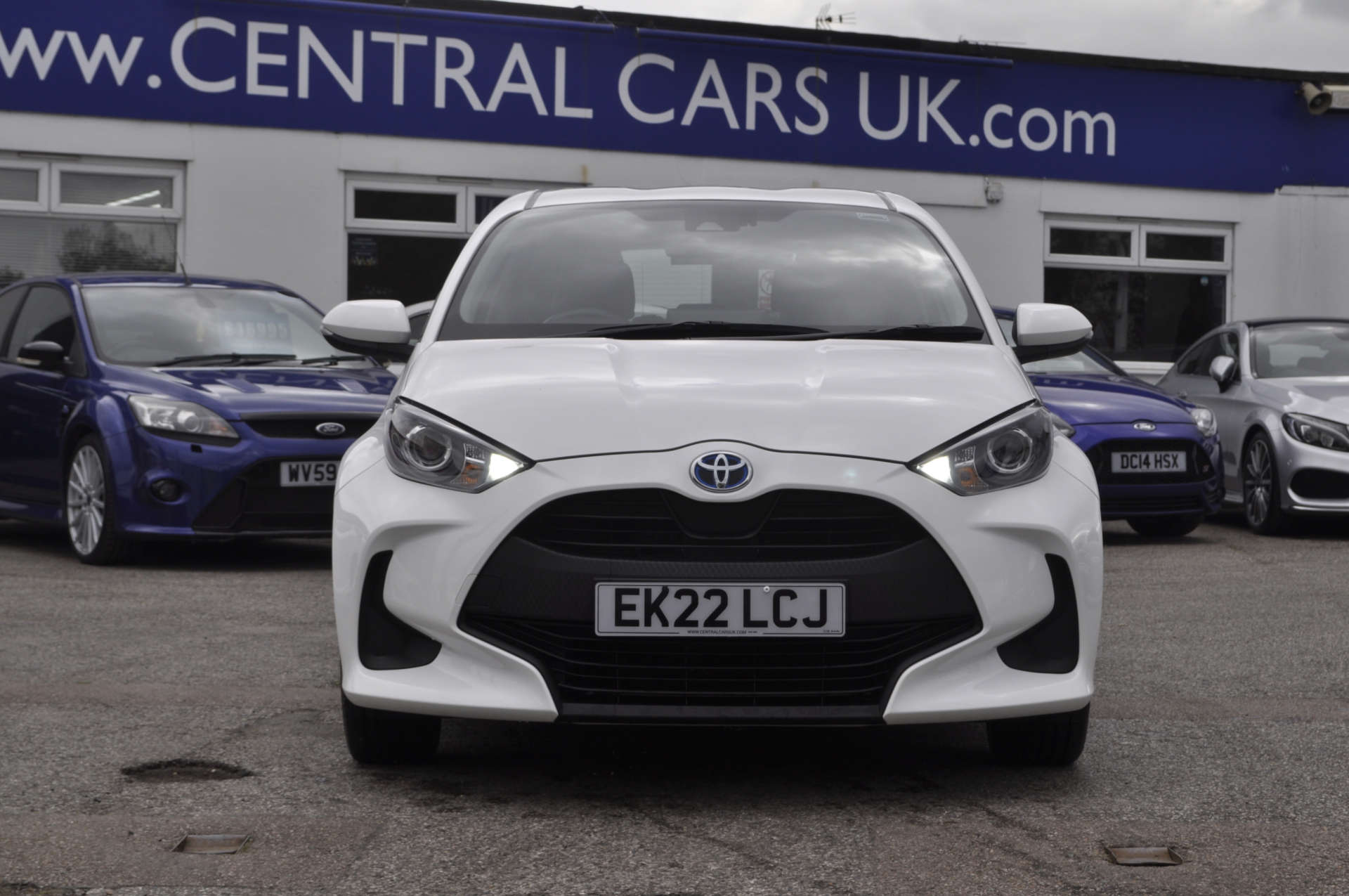 TOYOTA YARIS 1.5 Yaris Icon HEV CVT 5dr #2