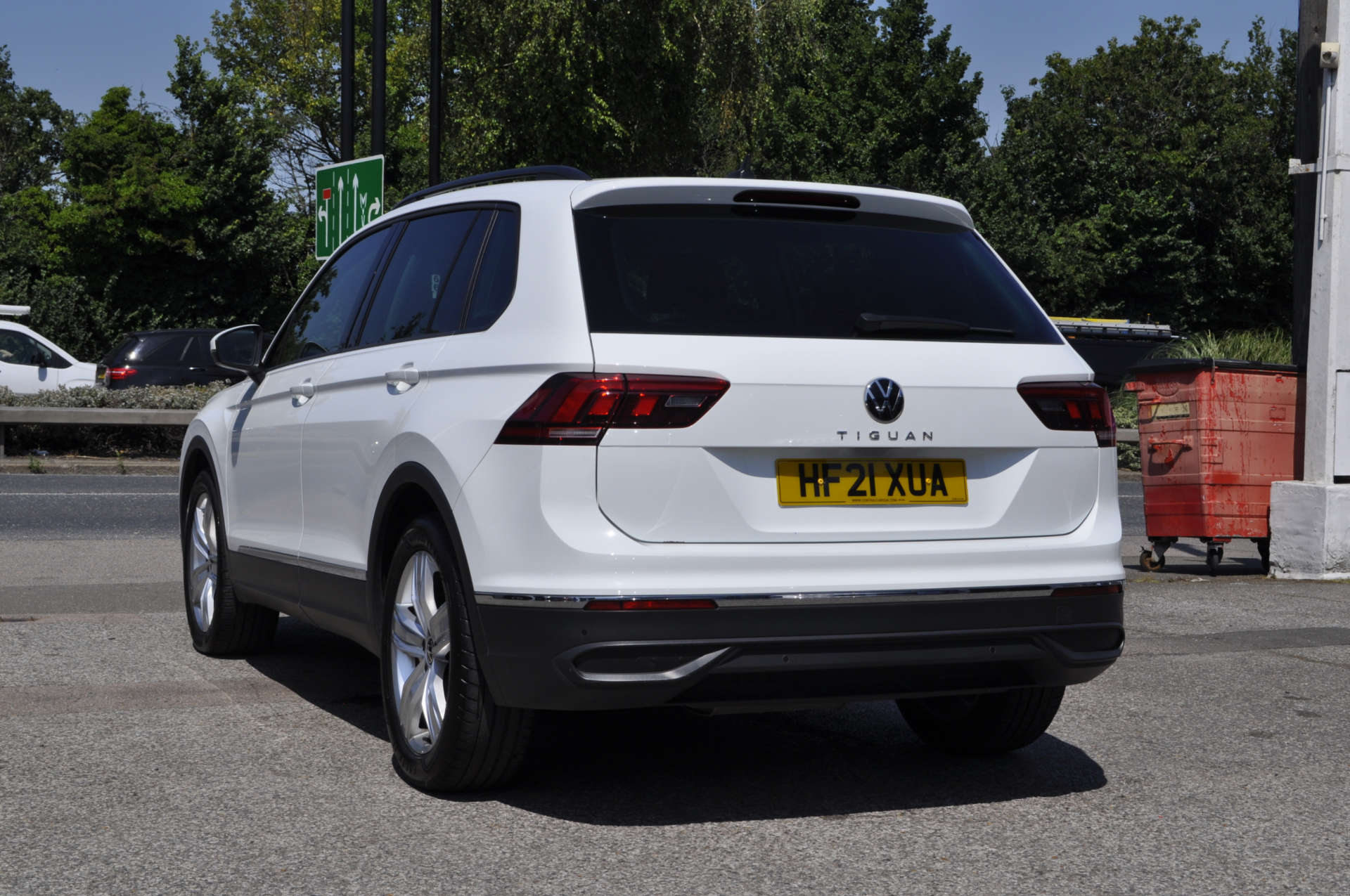 VOLKSWAGEN TIGUAN 2.0 Tiguan Life TDI Semi-Auto 5dr #4