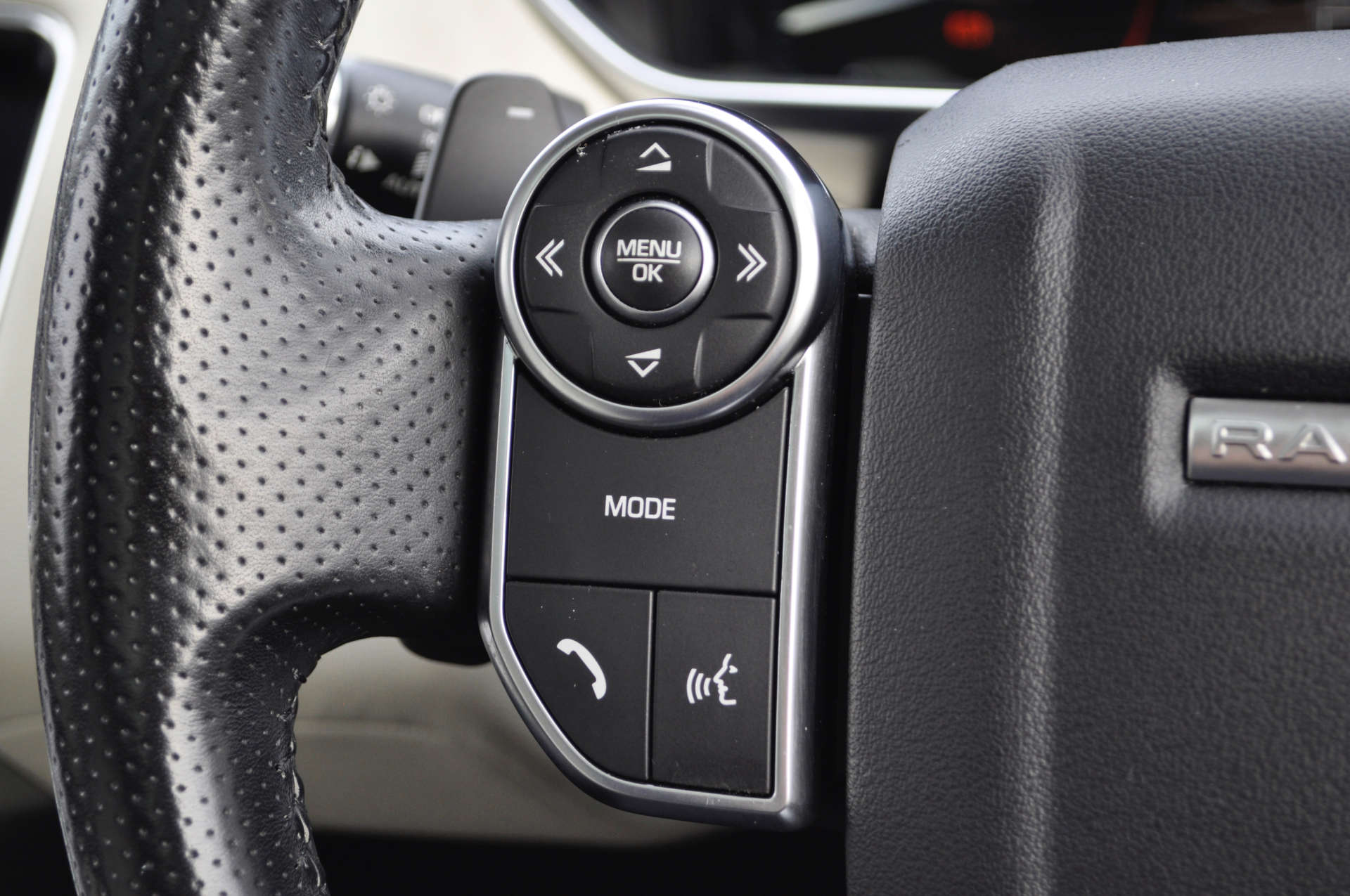 LAND ROVER RANGE ROVER SPORT 3.0 Range Rover Sport HSE Dynamic SDV6 Auto 4WD 5dr #18