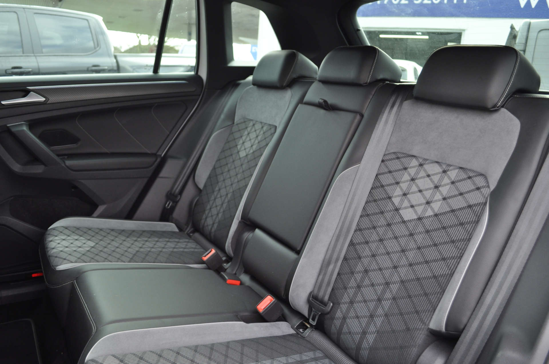 VOLKSWAGEN TIGUAN 1.4 Tiguan R-Line TSi PHEV Semi-Auto 5dr #11