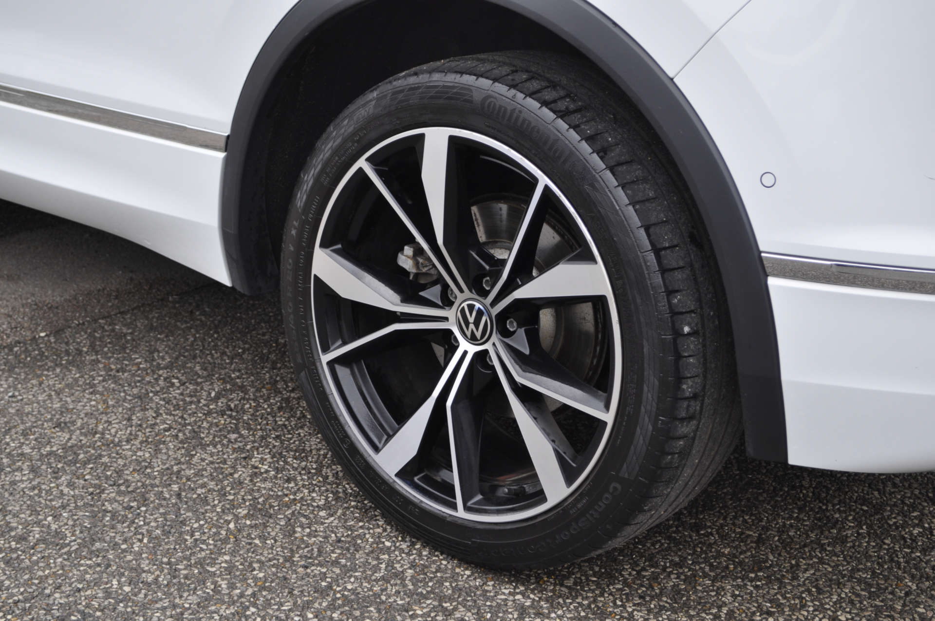 VOLKSWAGEN TIGUAN 1.4 Tiguan R-Line TSi PHEV Semi-Auto 5dr #30