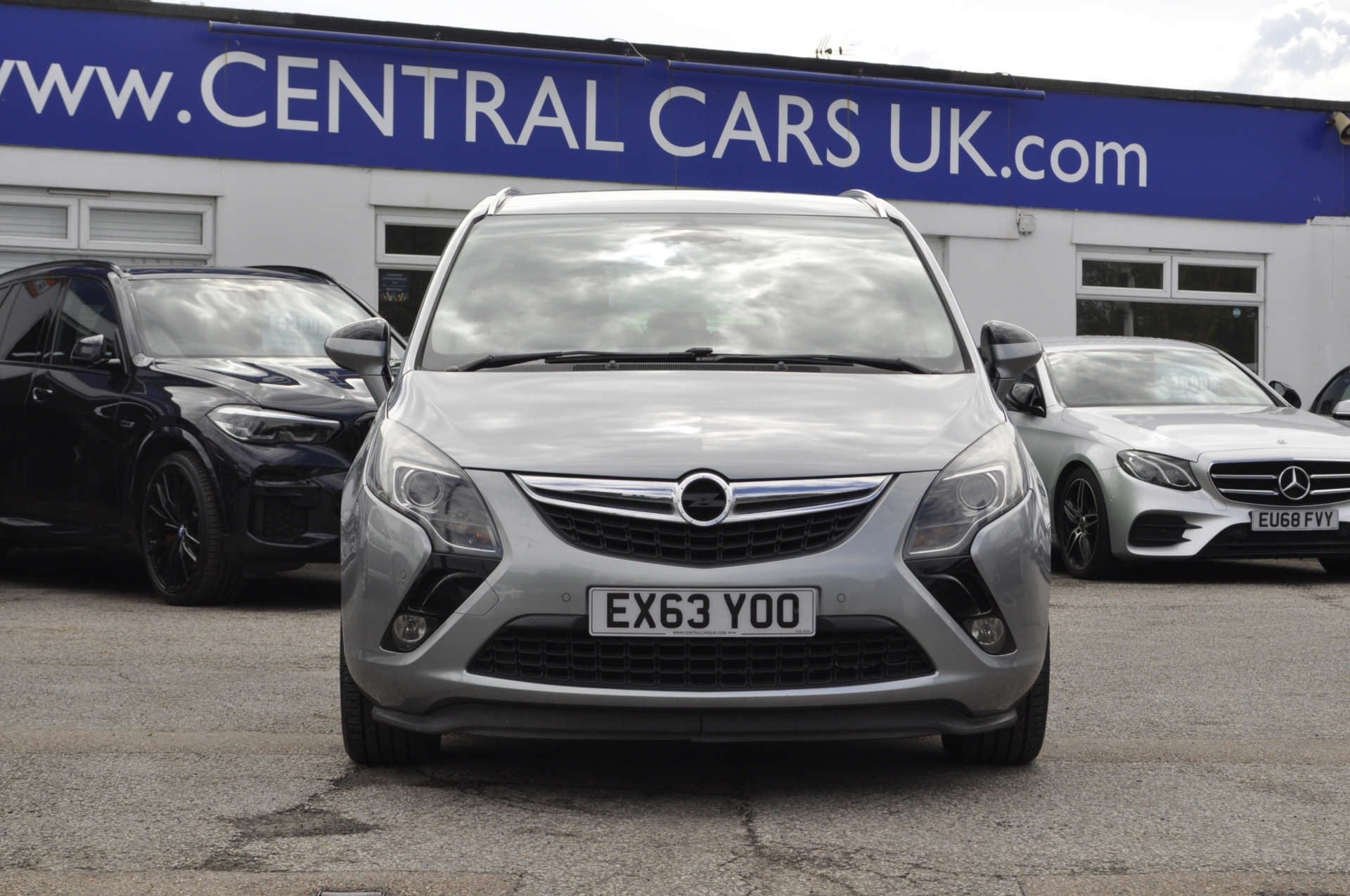 VAUXHALL ZAFIRA TOURER 2.0 Zafira Tourer SE CDTi Auto 5dr #2