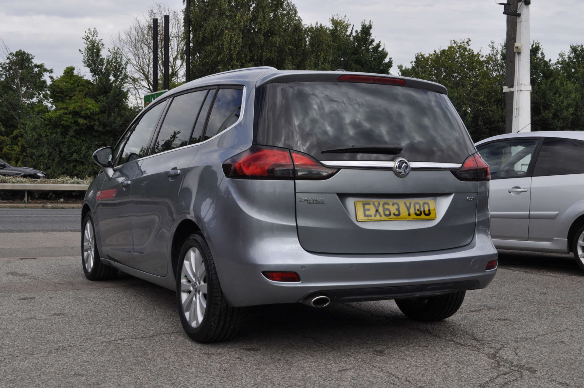 VAUXHALL ZAFIRA TOURER 2.0 Zafira Tourer SE CDTi Auto 5dr #4