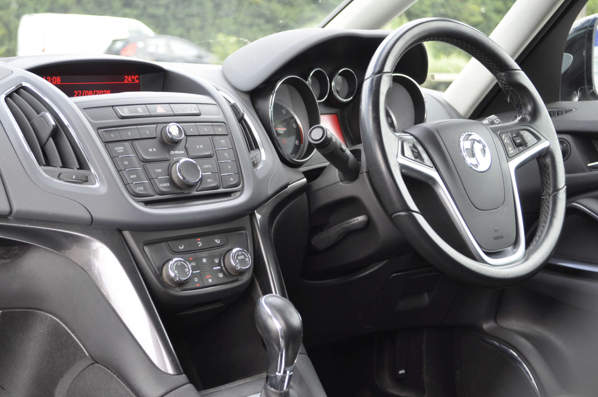 VAUXHALL ZAFIRA TOURER 2.0 Zafira Tourer SE CDTi Auto 5dr #14