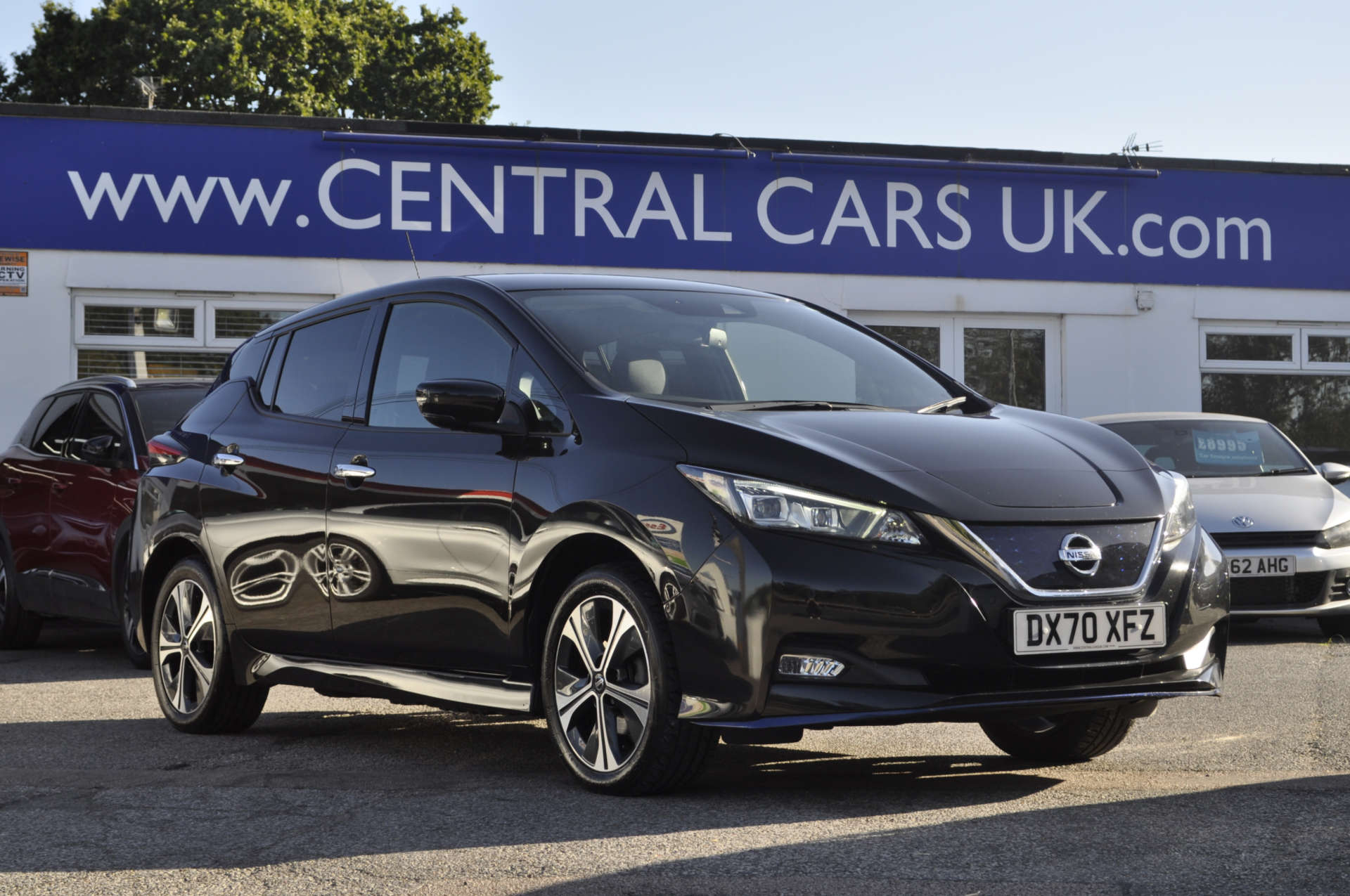 2020 NISSAN LEAF