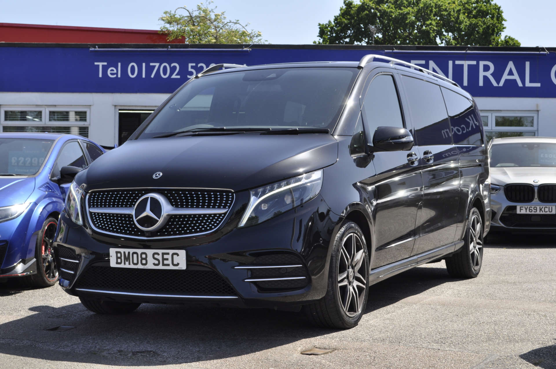 MERCEDES-BENZ V-CLASS 2.0 V 220 D AMG Line Auto 5dr #2