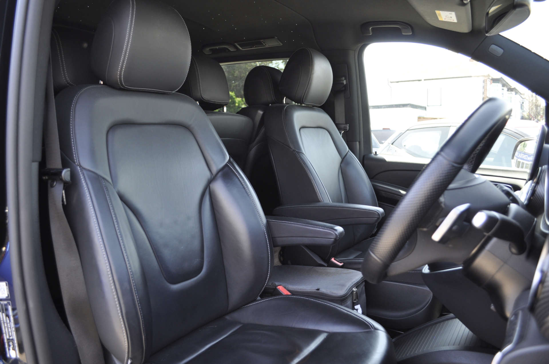 MERCEDES-BENZ V-CLASS 2.0 V 220 D AMG Line Auto 5dr #8