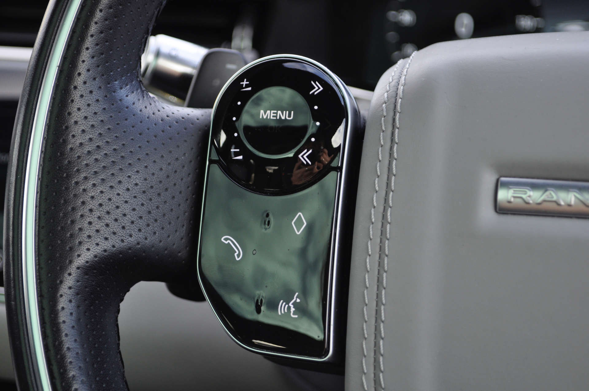 LAND ROVER RANGE ROVER EVOQUE 2.0 FIRST EDITION 4WD 5dr #17