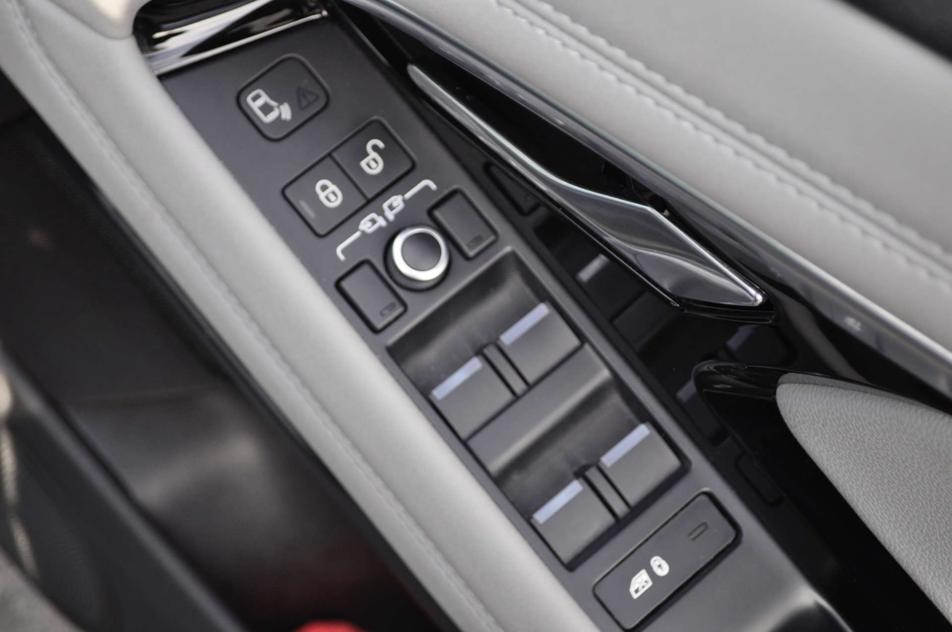 LAND ROVER RANGE ROVER EVOQUE 2.0 FIRST EDITION 4WD 5dr #27