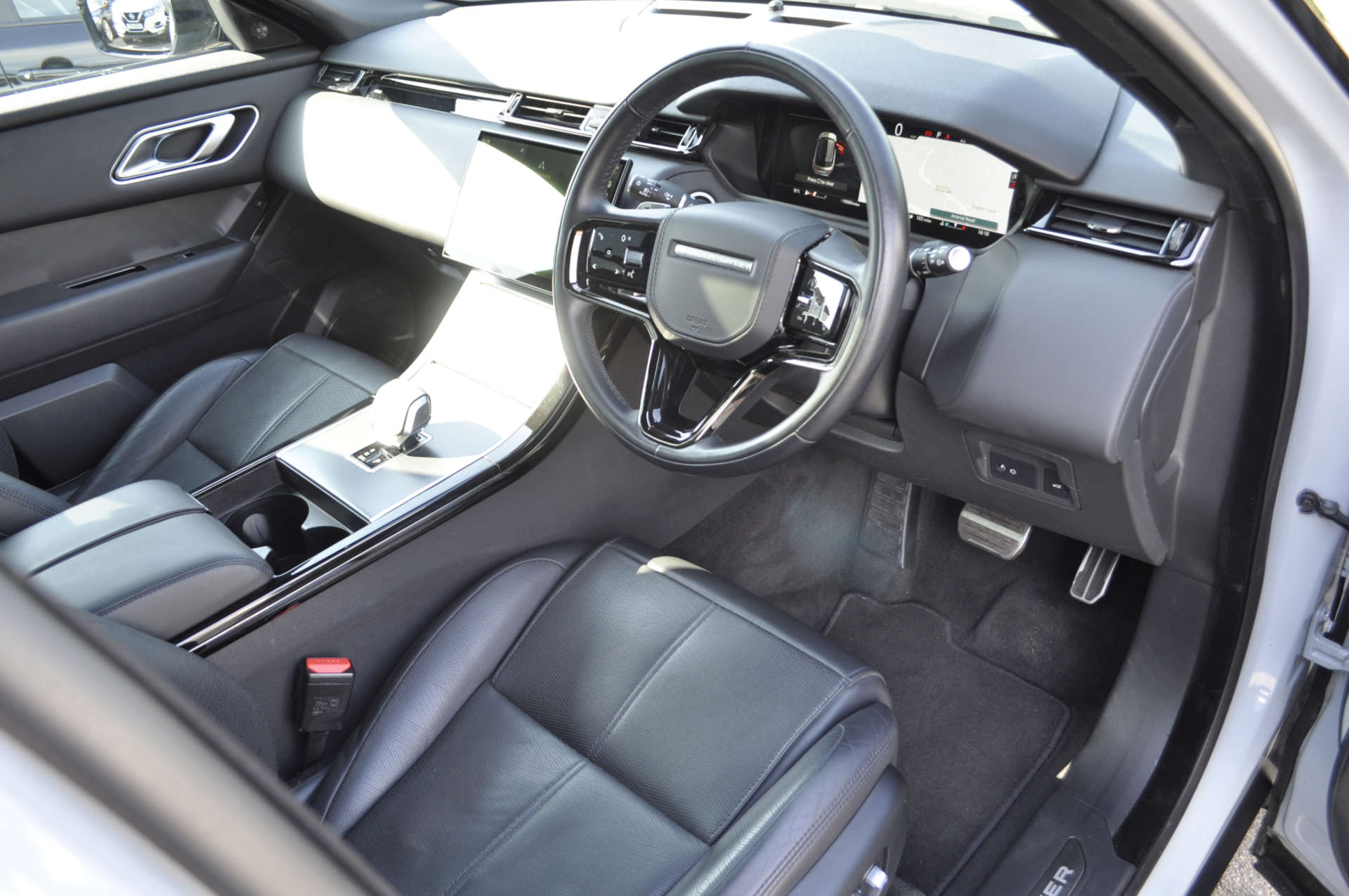 LAND ROVER RANGE ROVER VELAR 2.0 Range Rover Velar Dynamic HSE Auto 4WD 5dr #13