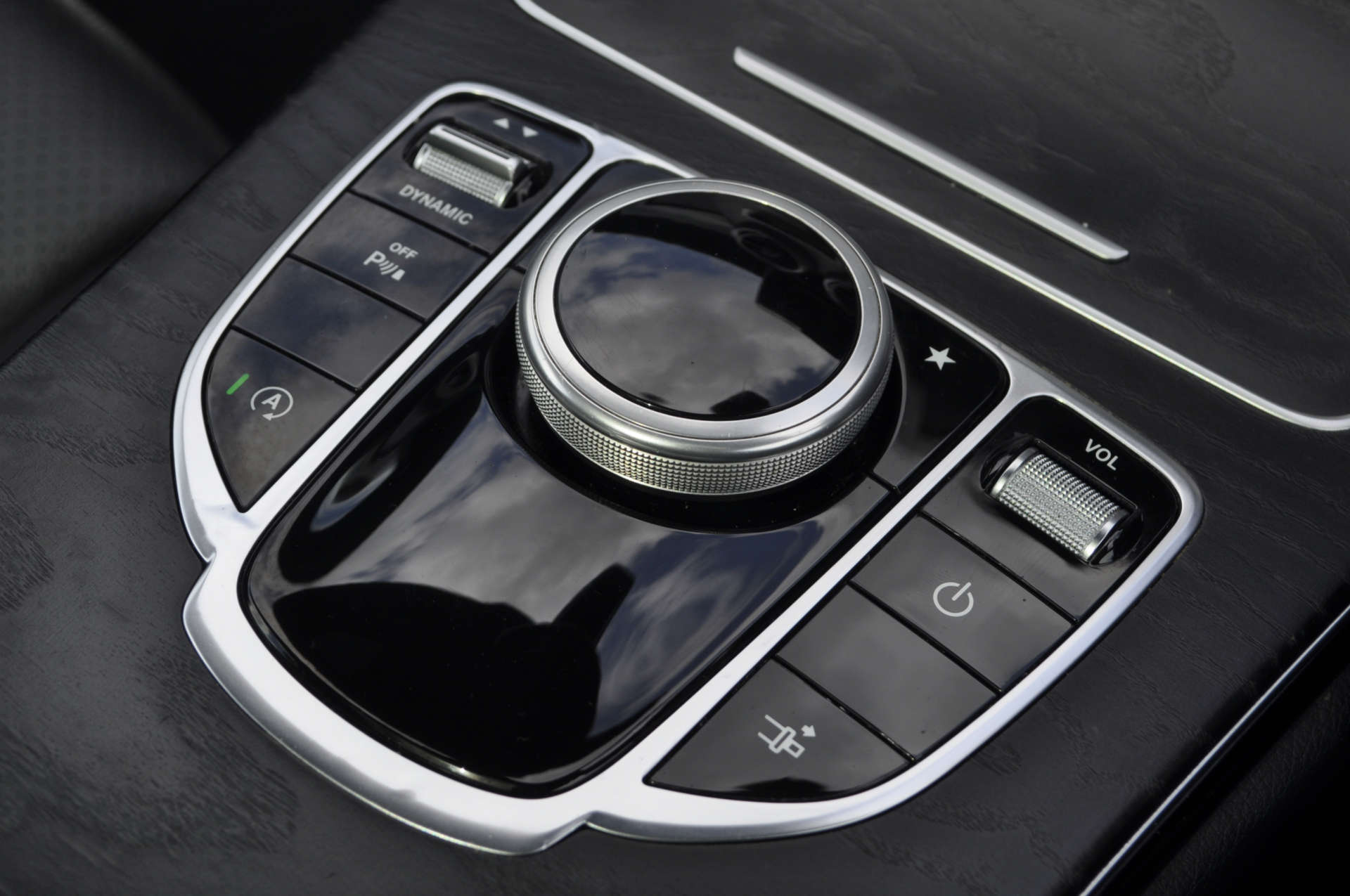 MERCEDES-BENZ C-CLASS 2.1 C 220 AMG Line Premium D Auto 2dr #20