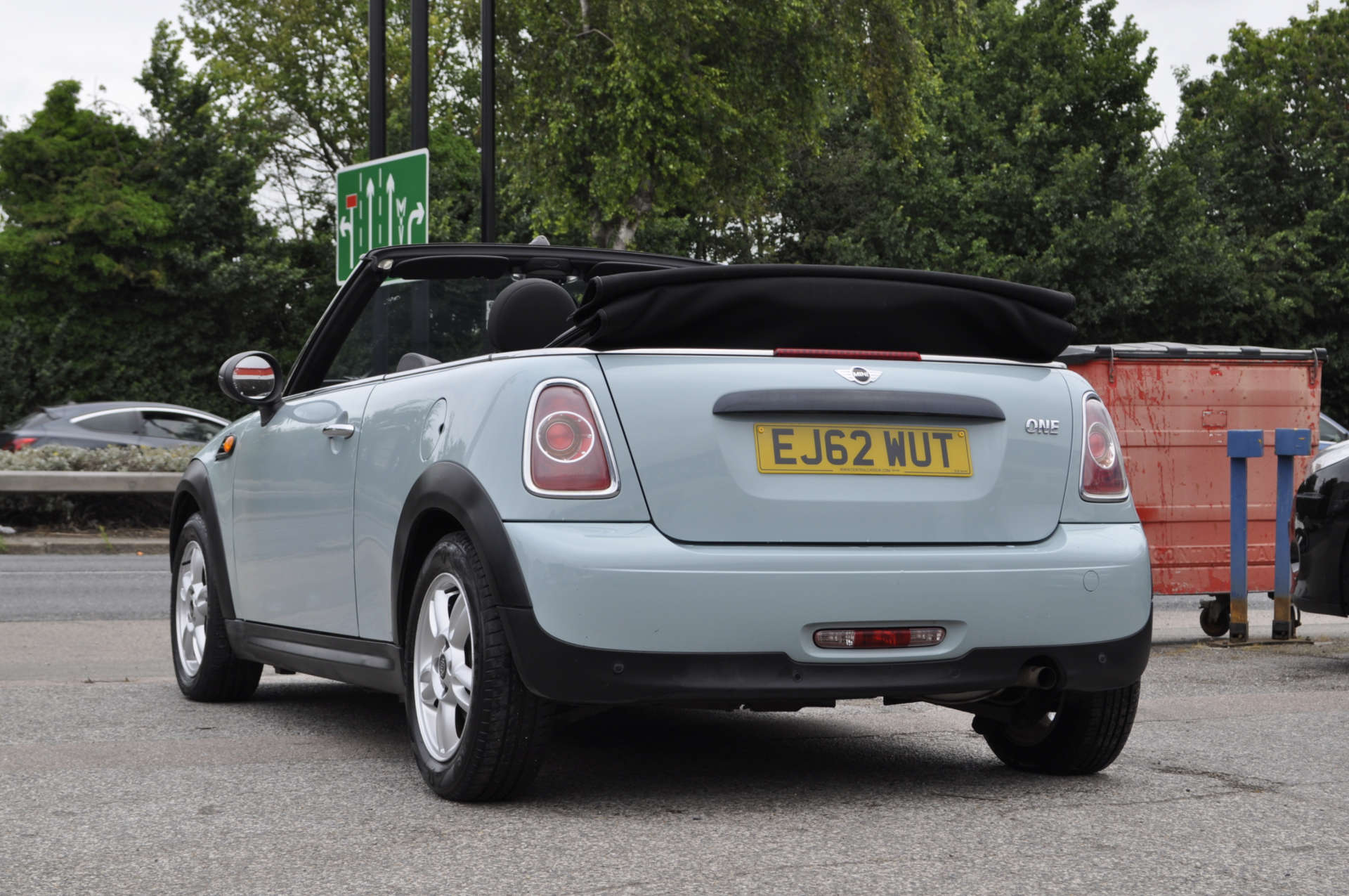 MINI CONVERTIBLE 1.6 One 2dr #17