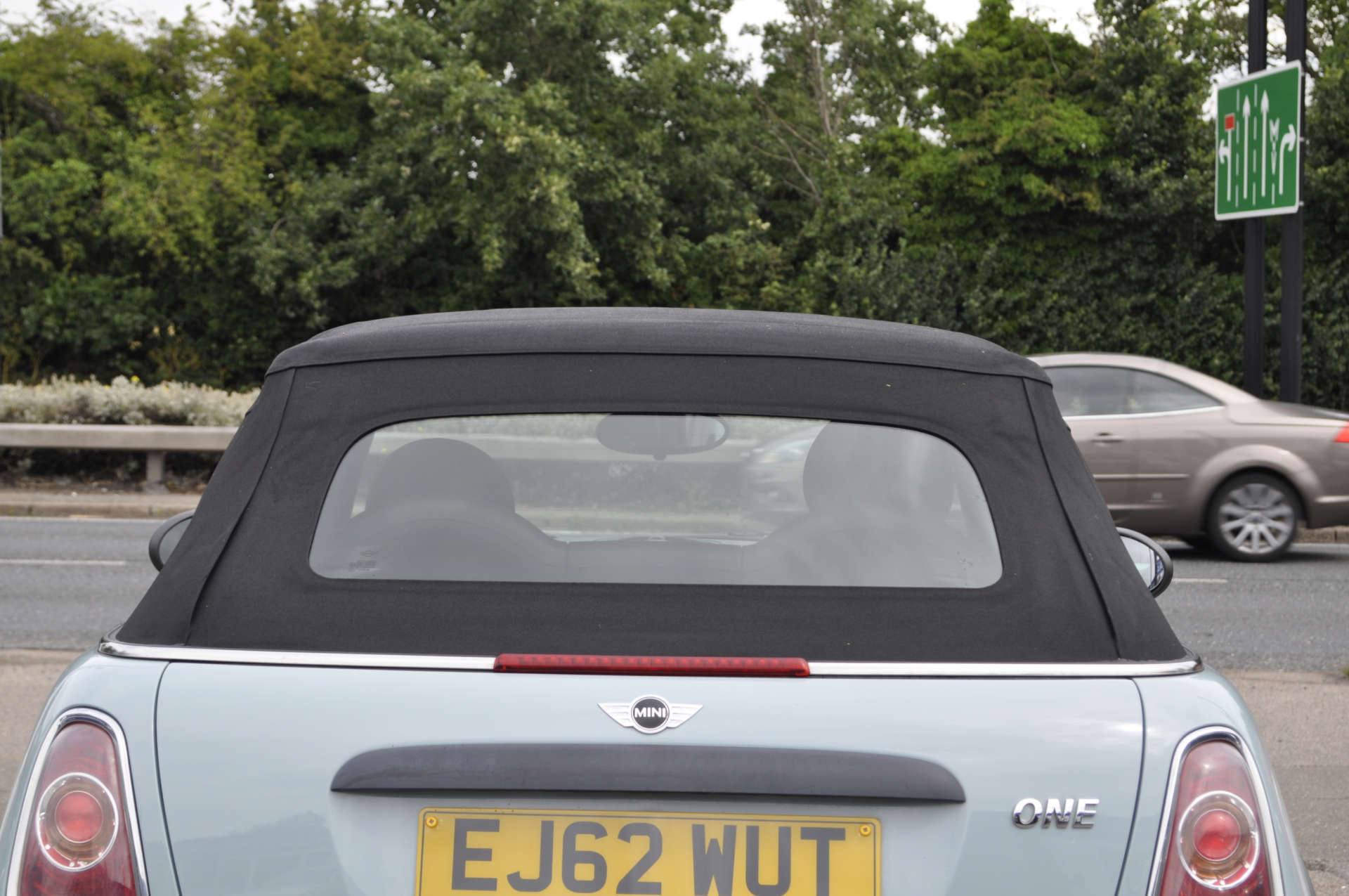 MINI CONVERTIBLE 1.6 One 2dr #24