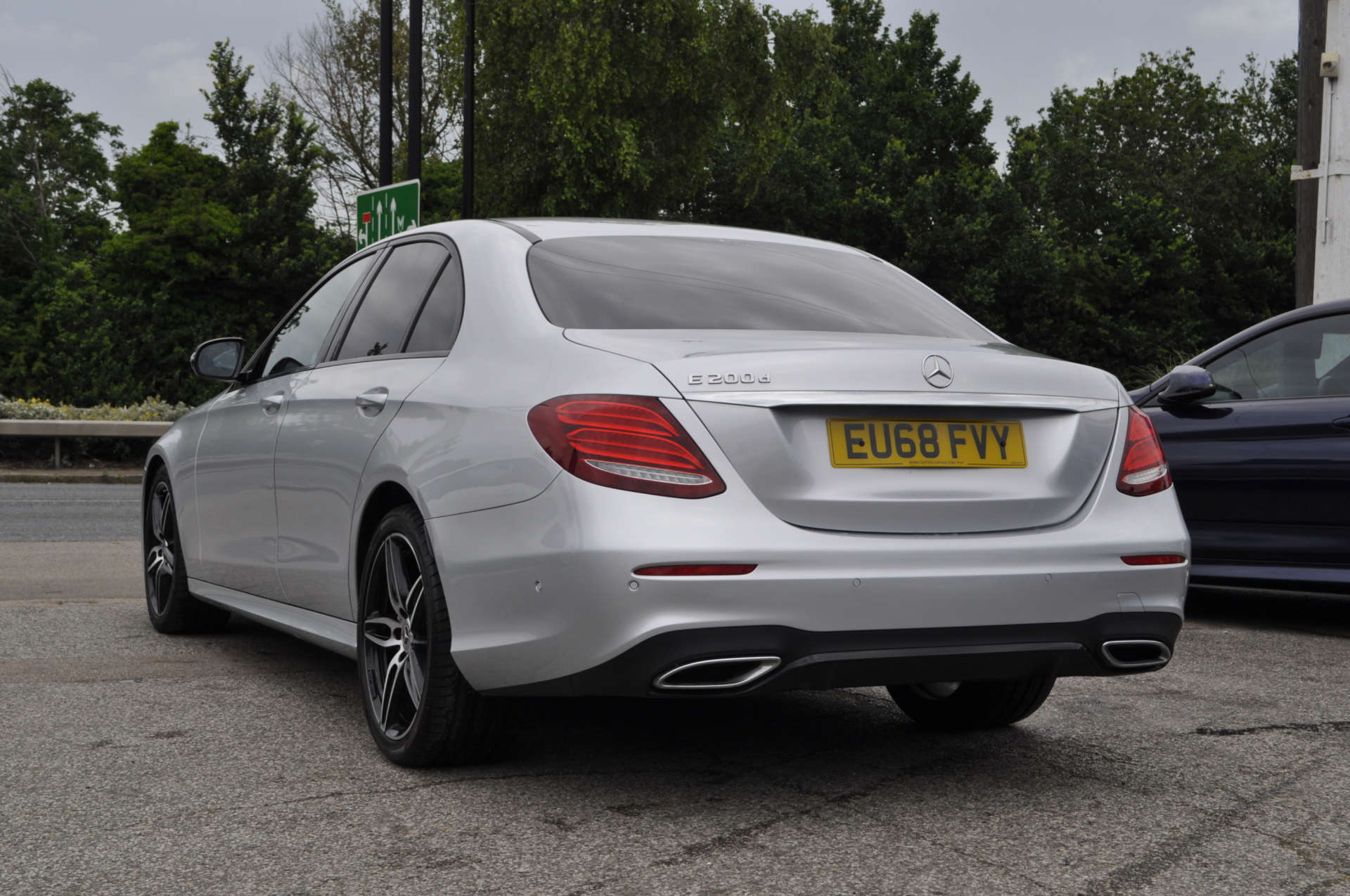 MERCEDES E200 #4